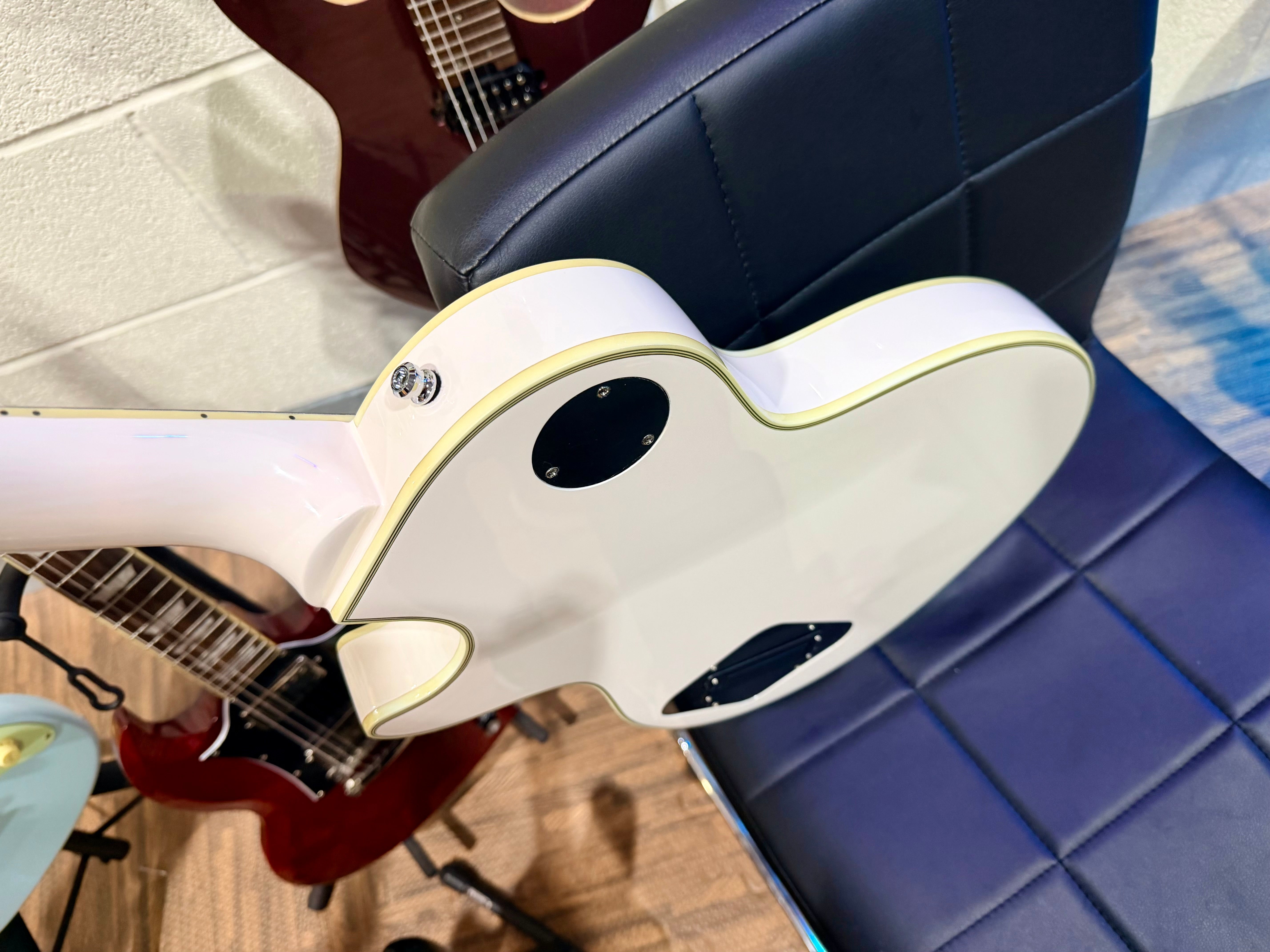 🔥MINT🔥 Epiphone Jerry Cantrell Les Paul Custom Prophecy~ Bone White~ Hard Case