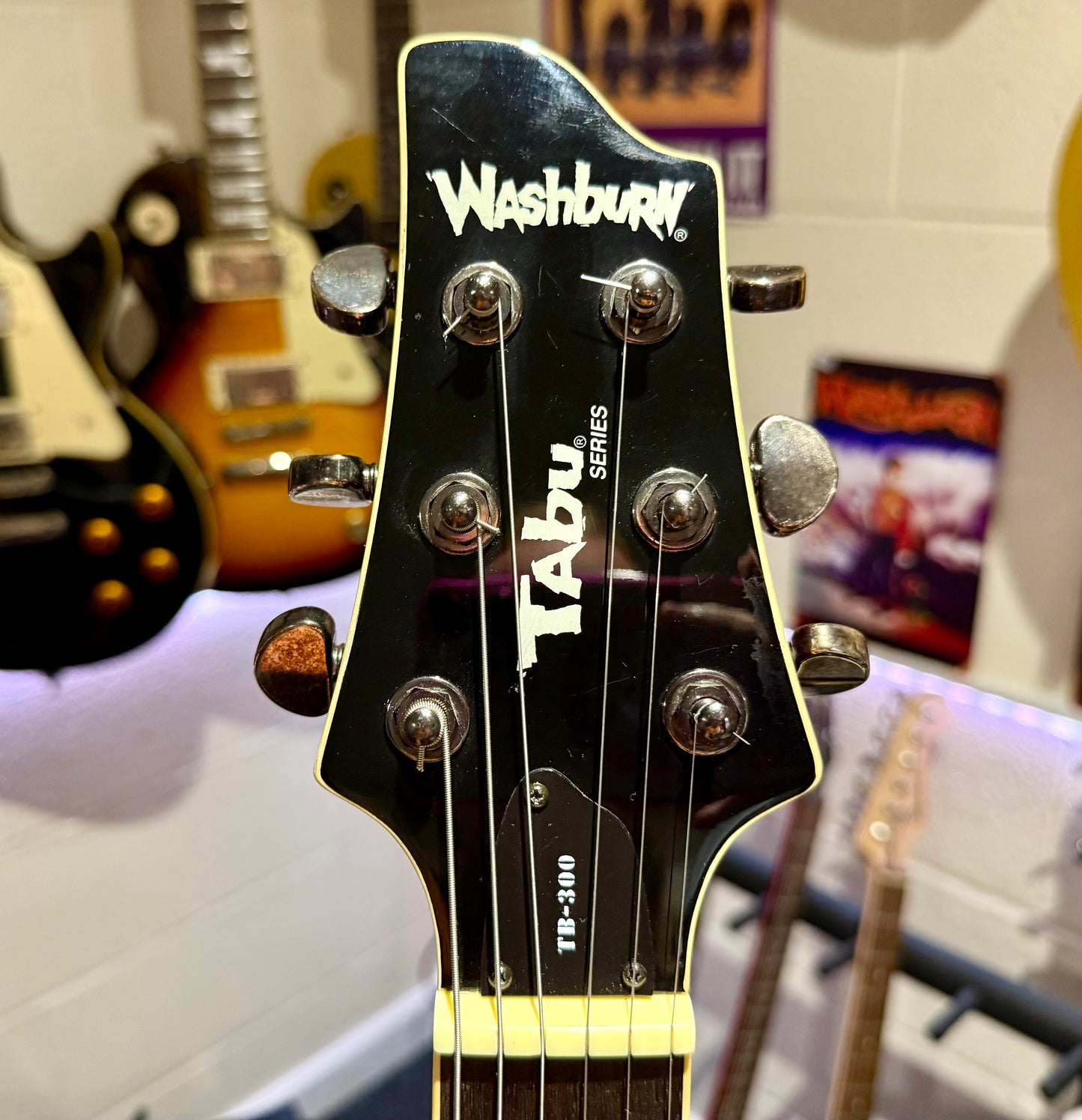 🌟RARE KOREAN🌟 Washburn Tabu Series TB-300 Double Cut~ Head Hunter P’ups~ Case!