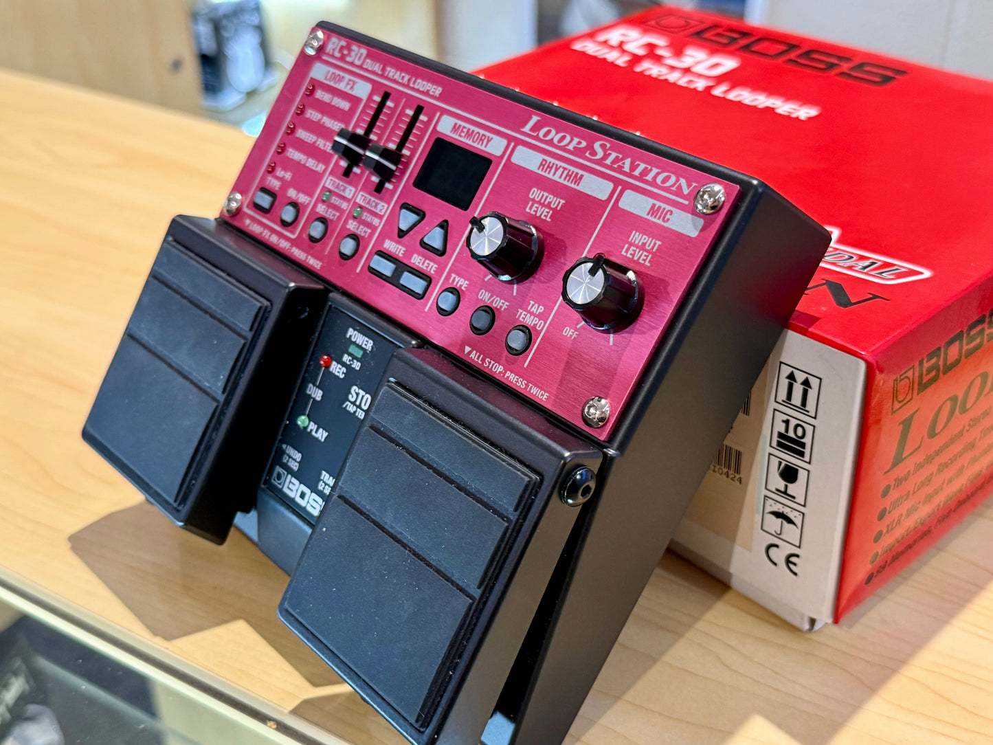 🎸 Boss RC-30 Loop Station Guitar Looper Pedal Unit~ Boxed 🎸