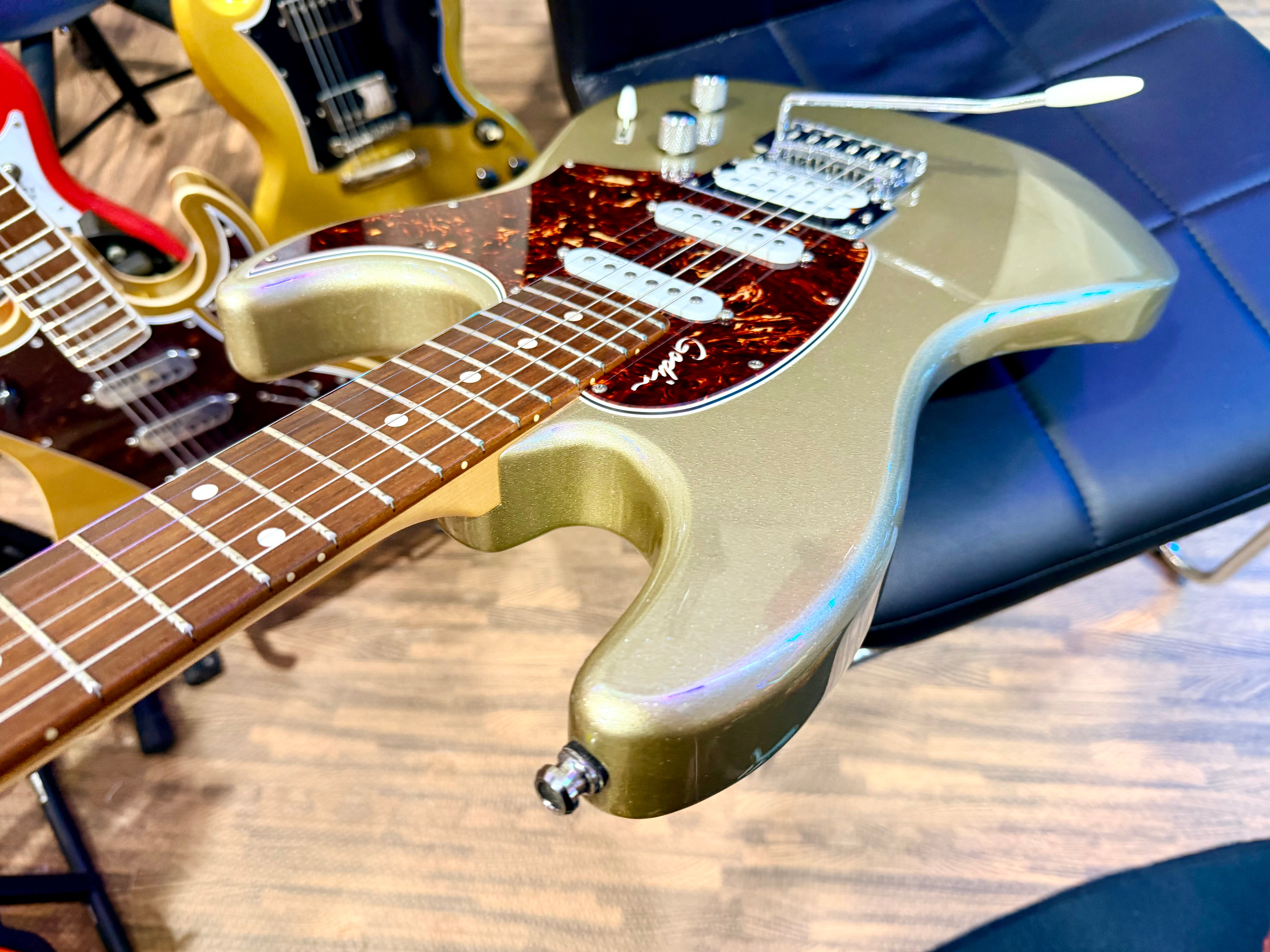 🌟MINT🌟 Godin Session RW LTD~ Silver Gold HG~ Seymour Duncan HSS + Gig Bag!