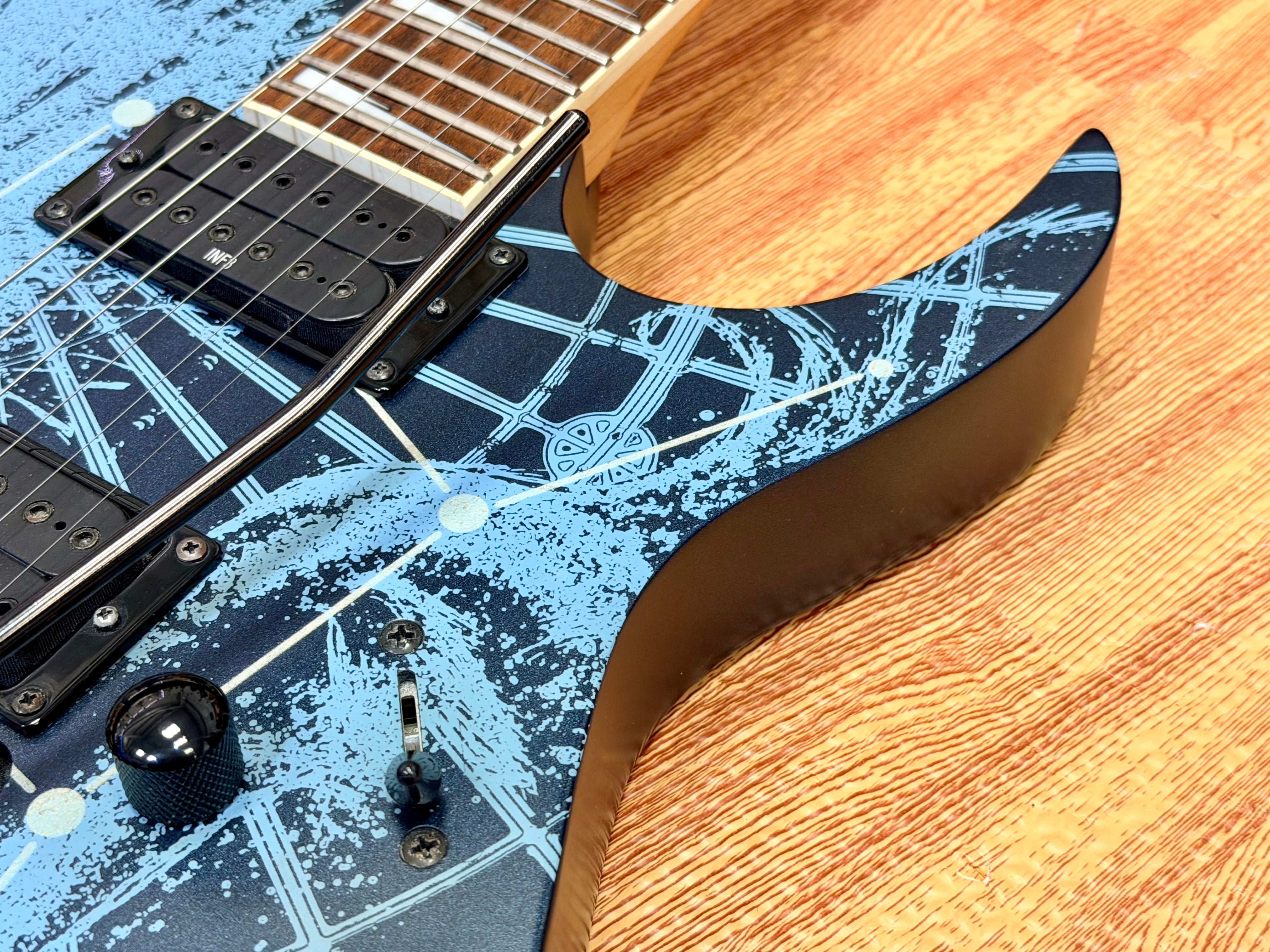 🔥RARE🔥 Ibanez RG09LTD Pegasus Royal Blue~ 2009 Limited Edition~ Glow In The Dark!