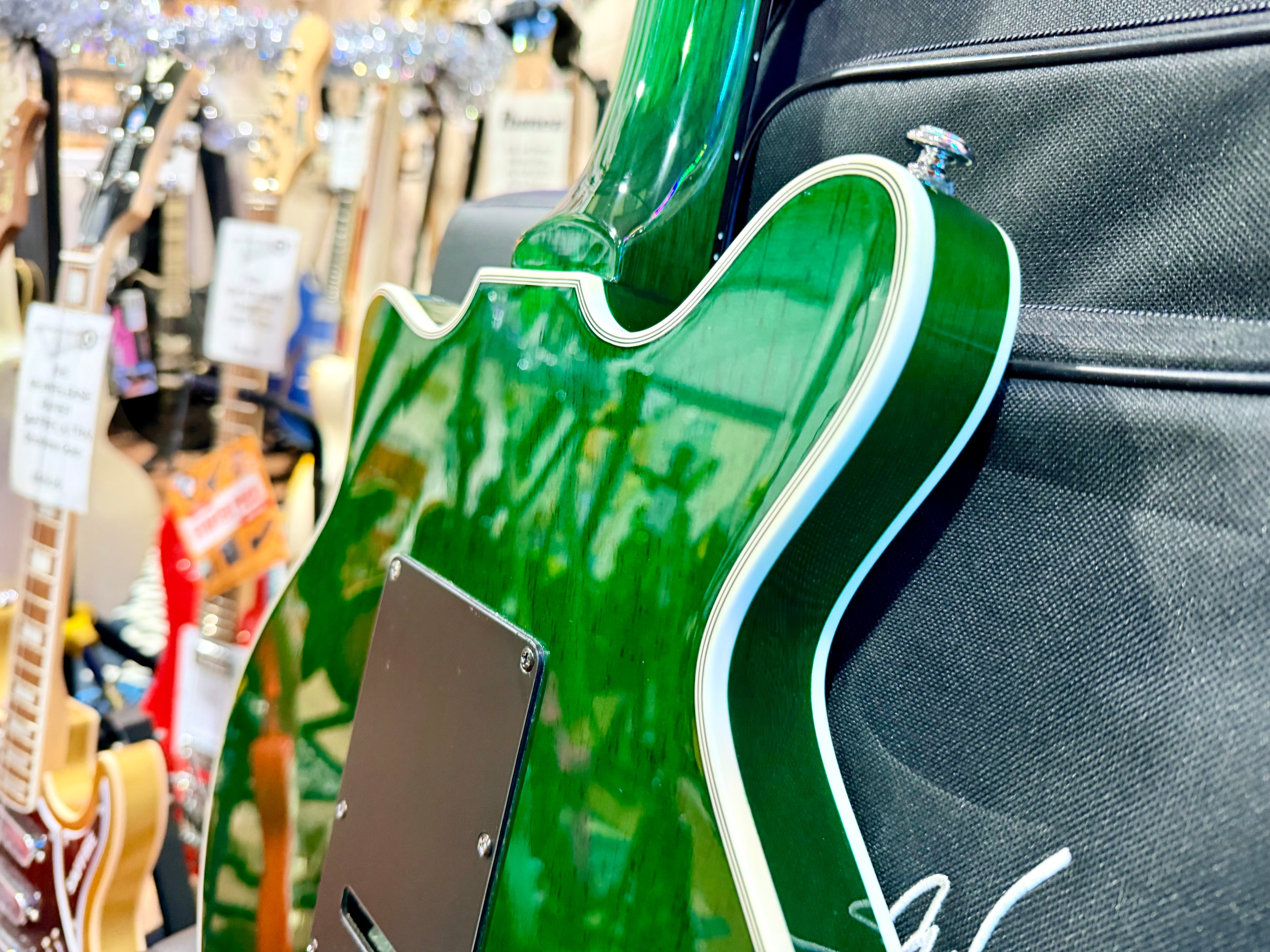 🌟LTD EDITION🌟 Brian May BMG Special Edition~ Emerald Green Model + Gig Bag!