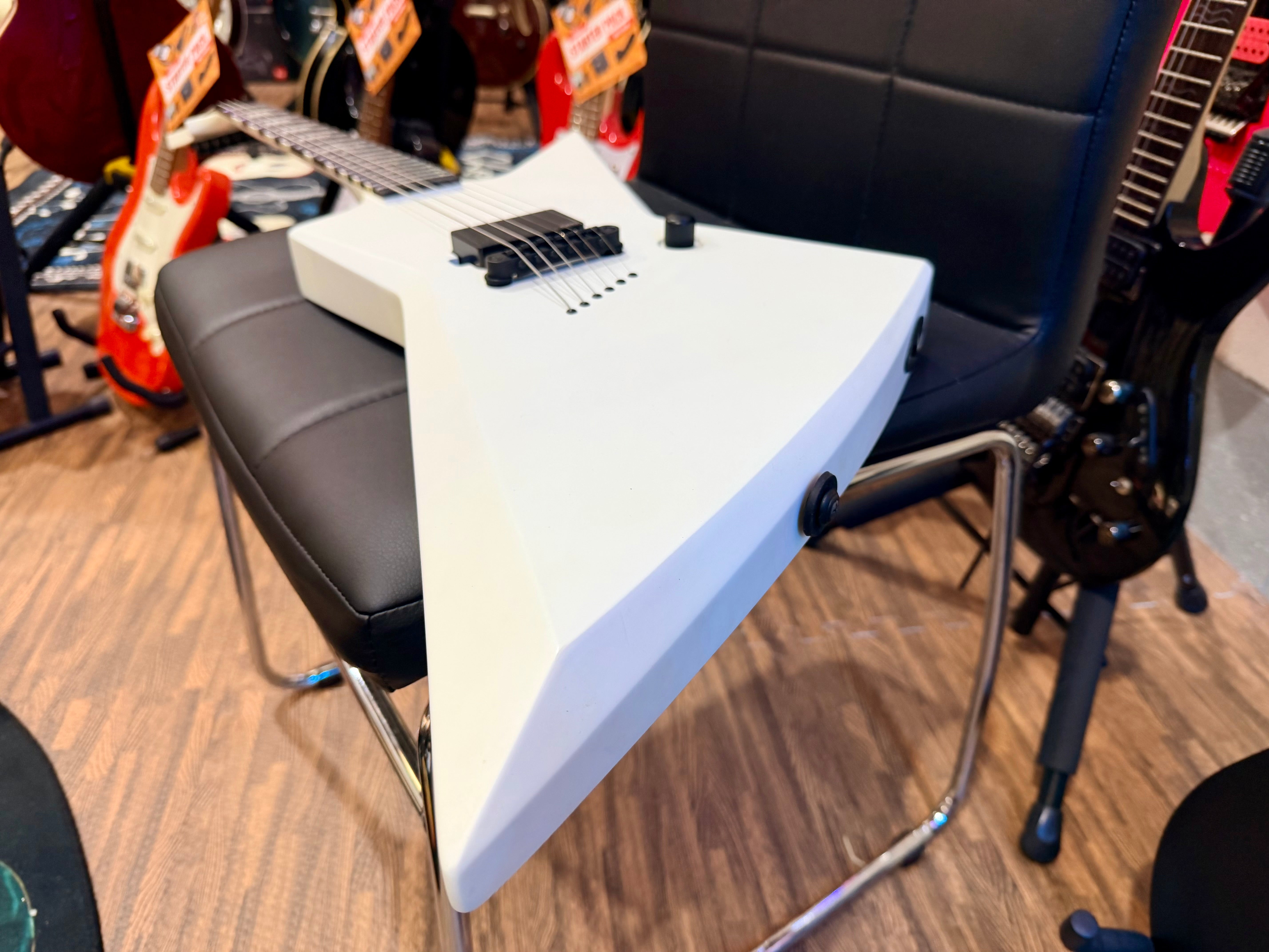 🔥2022🔥 Solar E1.6KW Kirk Windstein Signature~ Explorer Matte White~EMG~Gig Bag