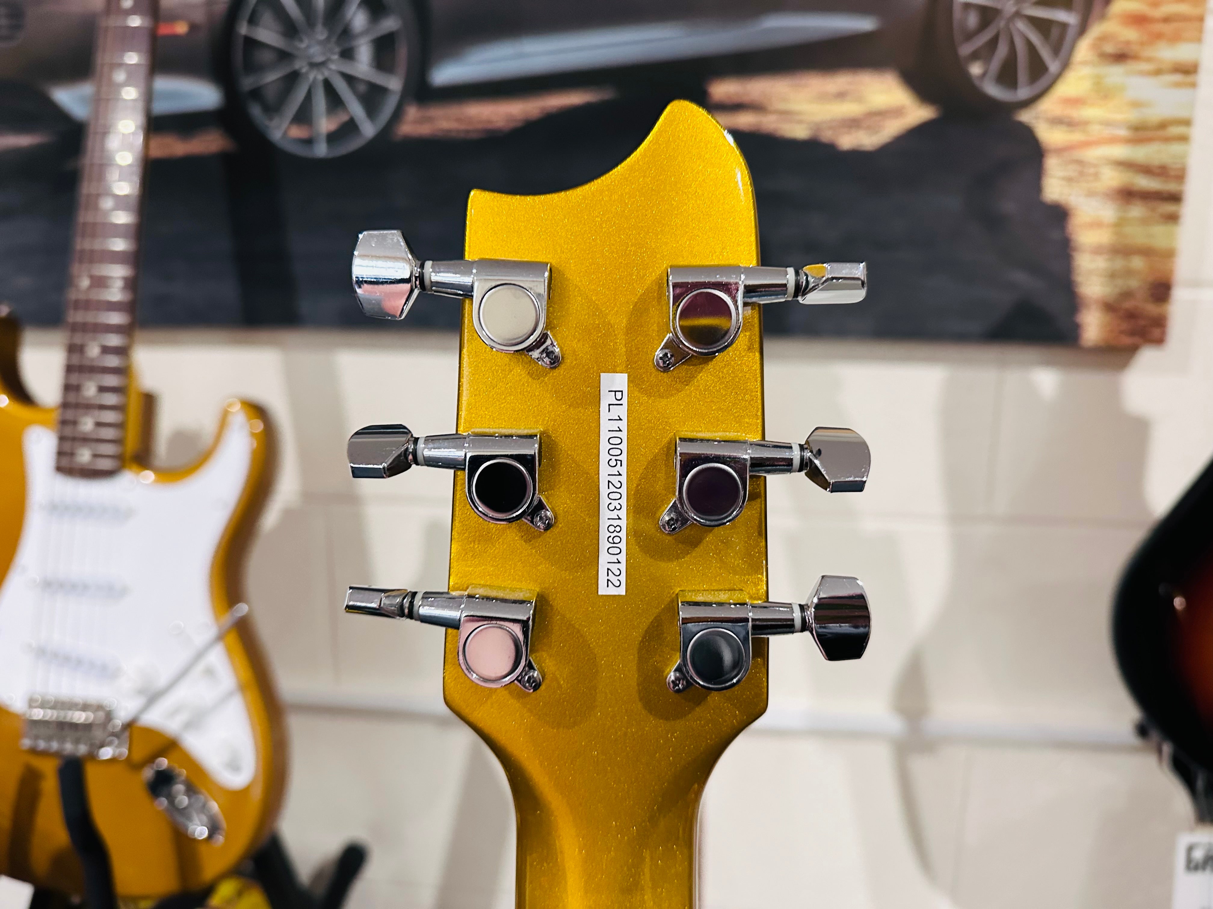 🌟ULTRA RARE & SPECIAL🌟 Lodestone UK Pulse Les Paul Shape Electric Guitar~ Gold