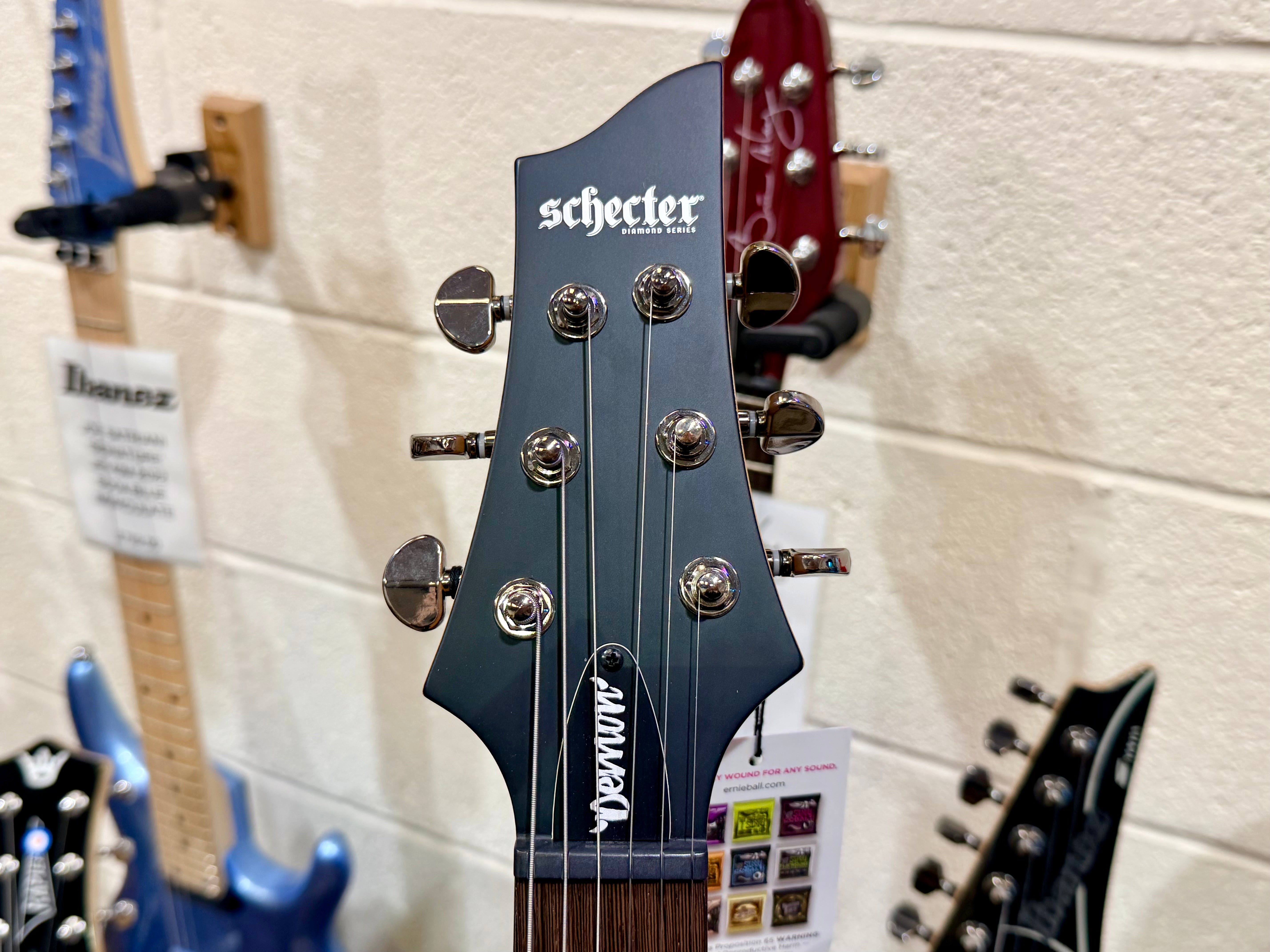 😈 NEW 2025 😈 Schecter Demon 6~ Aged Black Satin~ Diamond Active Pickups!