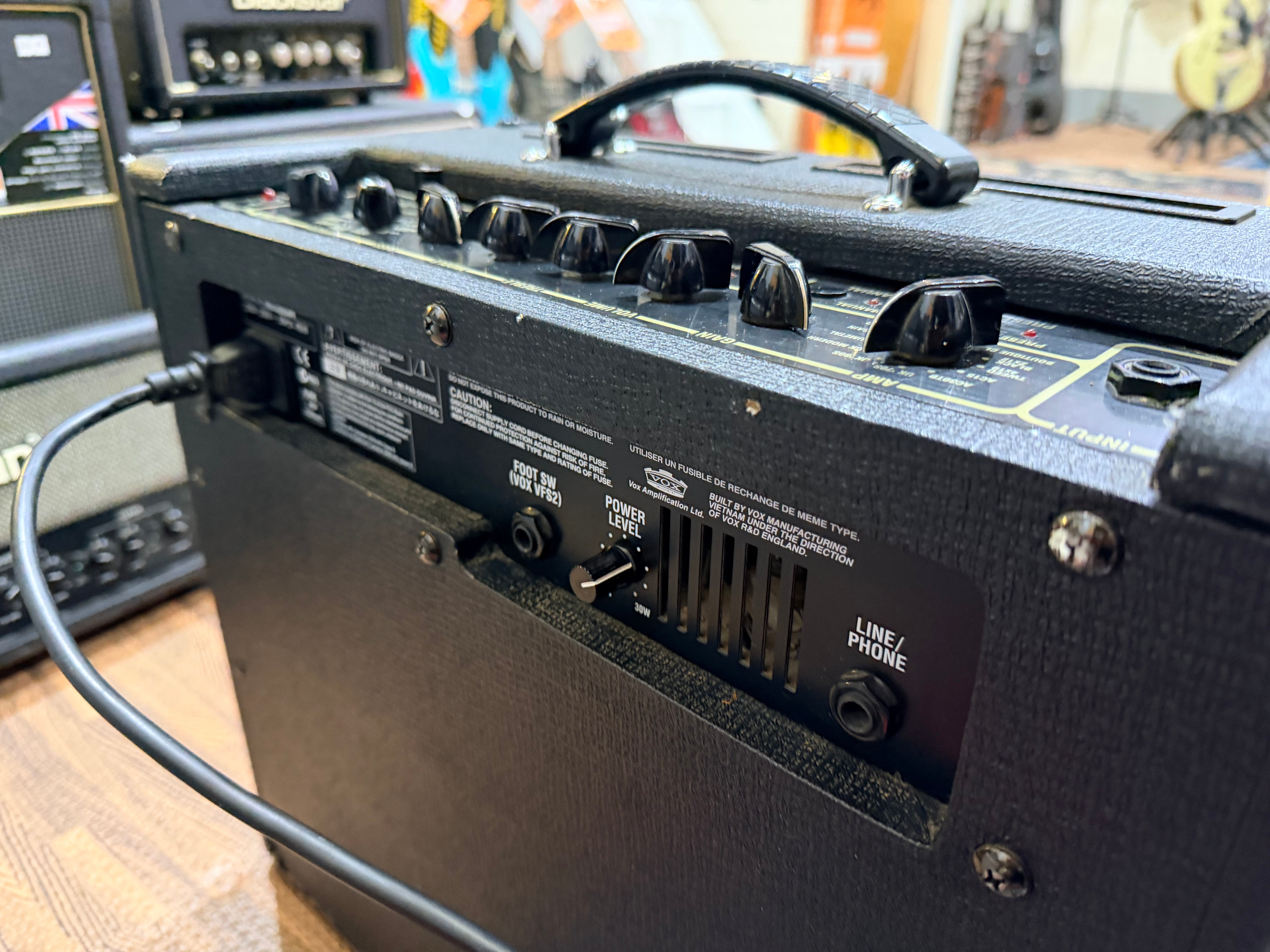 🎸 Vox AD30VT Valvetronix~ Chrome~ 30w Guitar Combo Amplifier Amp~ Black! 🎸