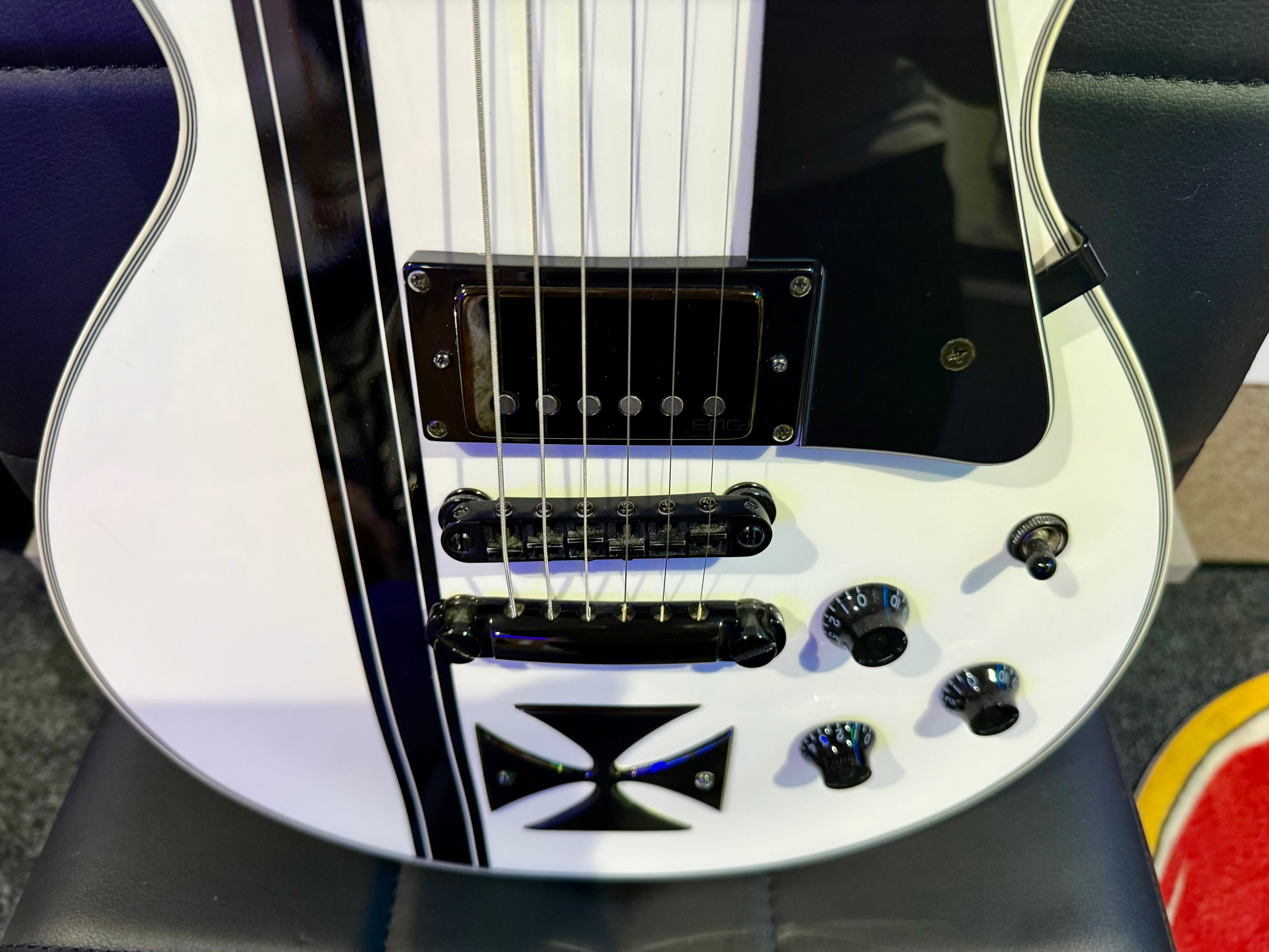 🔥MINT🔥 ESP LTD James Hetfield Iron Cross Signature~ Metallica~ Snow White~2018