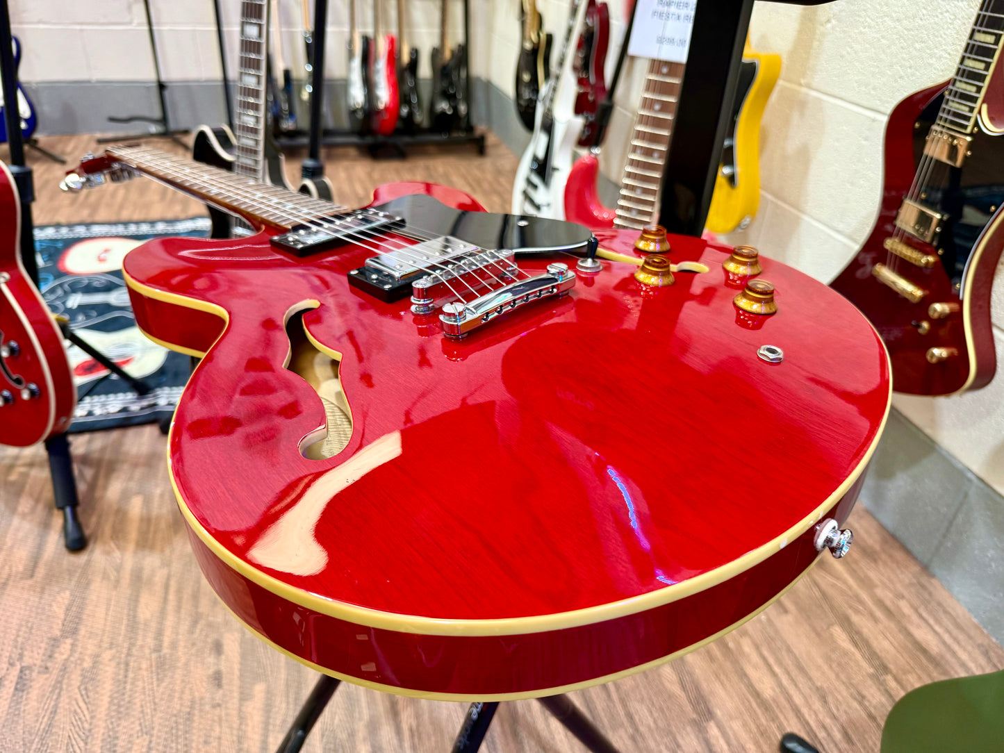 🎸LOVELY🎸 Tanglewood TH-502 CH~ Semi-Hollow Electric Guitar~ Cherry Red!