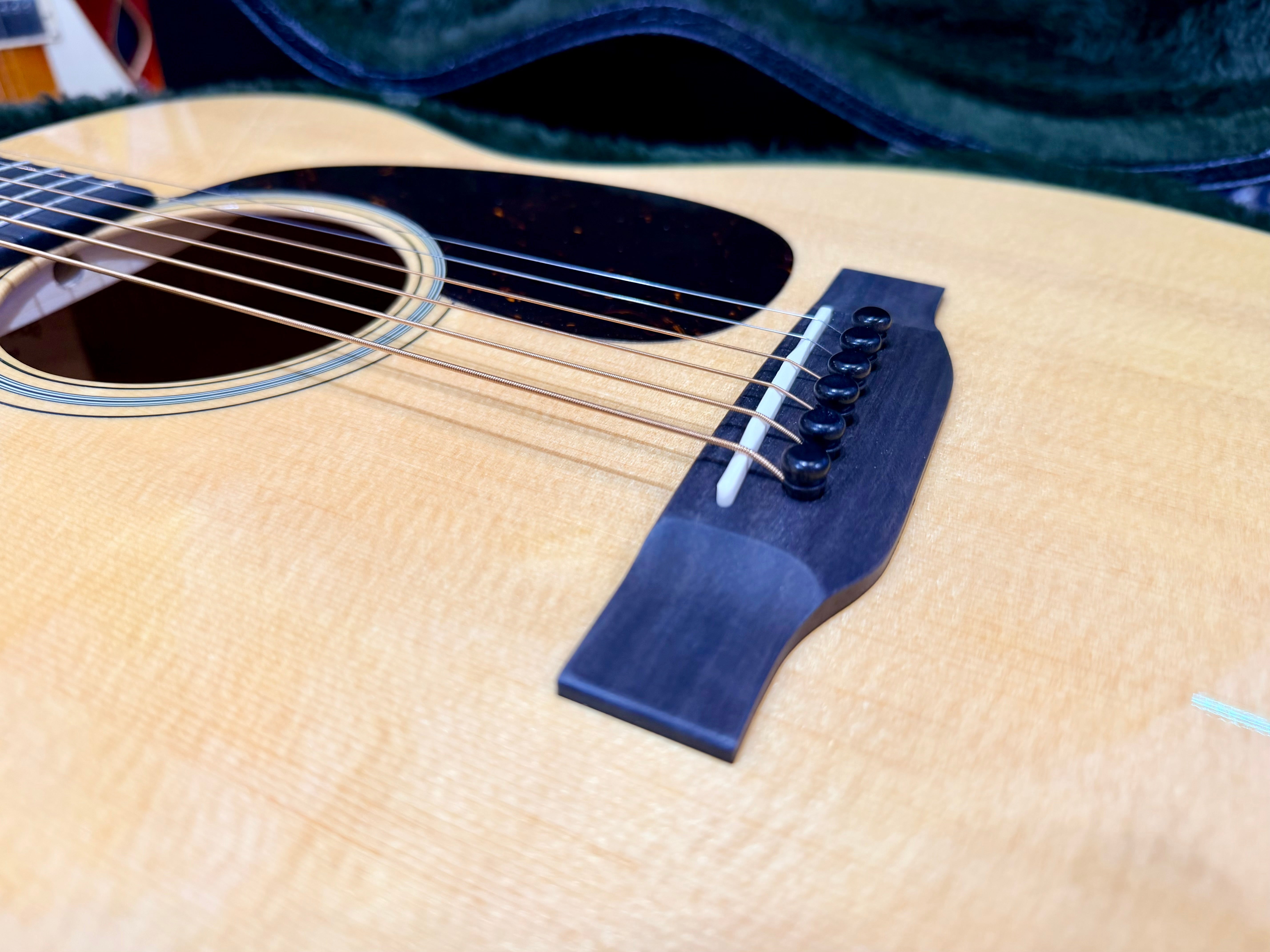 π2025π Martin 00-18 Standard Series Grand Concert Acoustic Guitar~ USA + Case!