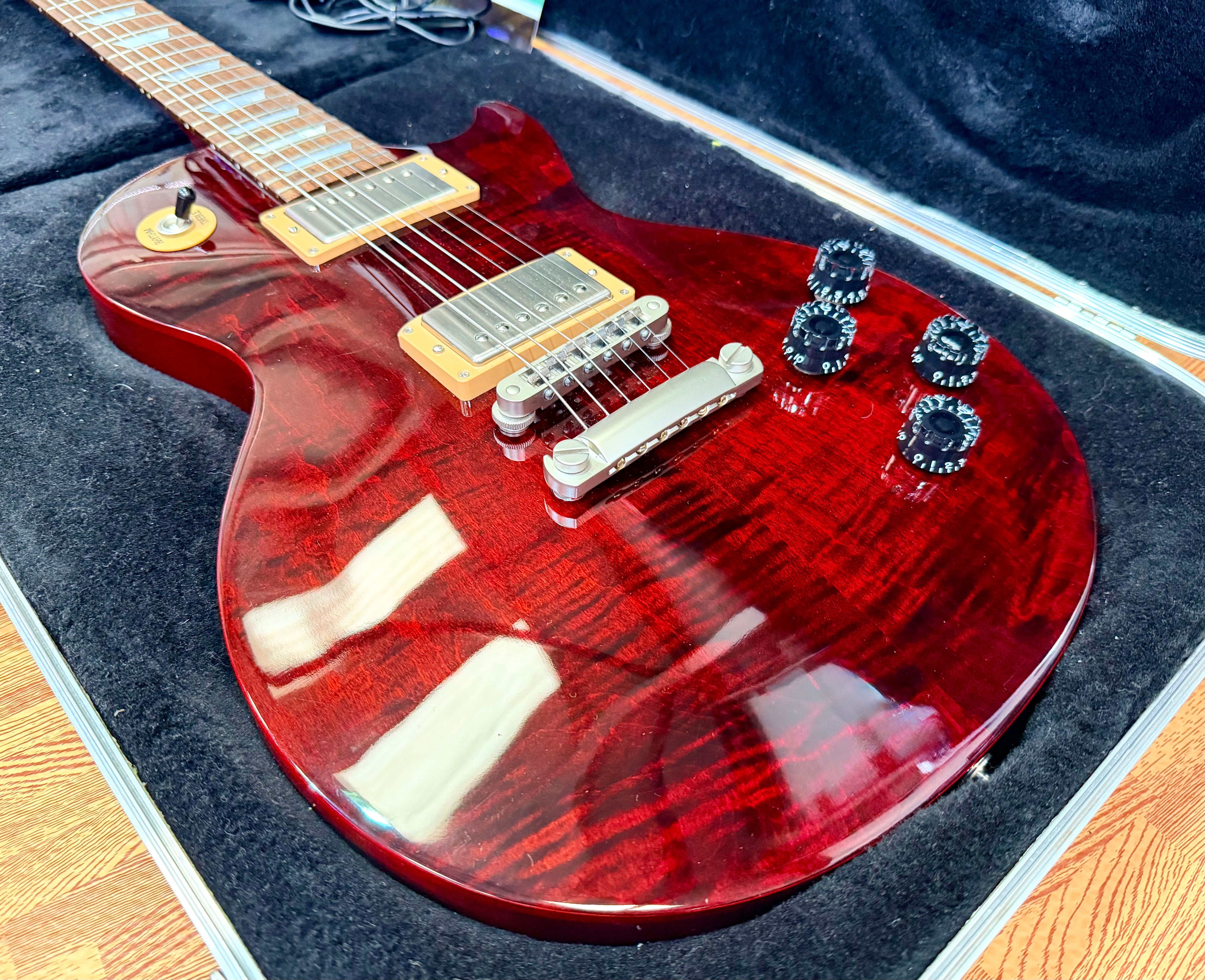 ✨2015✨ Gibson Les Paul Studio~ Wine Red Figured Top~ 100th Anniversary + Case!