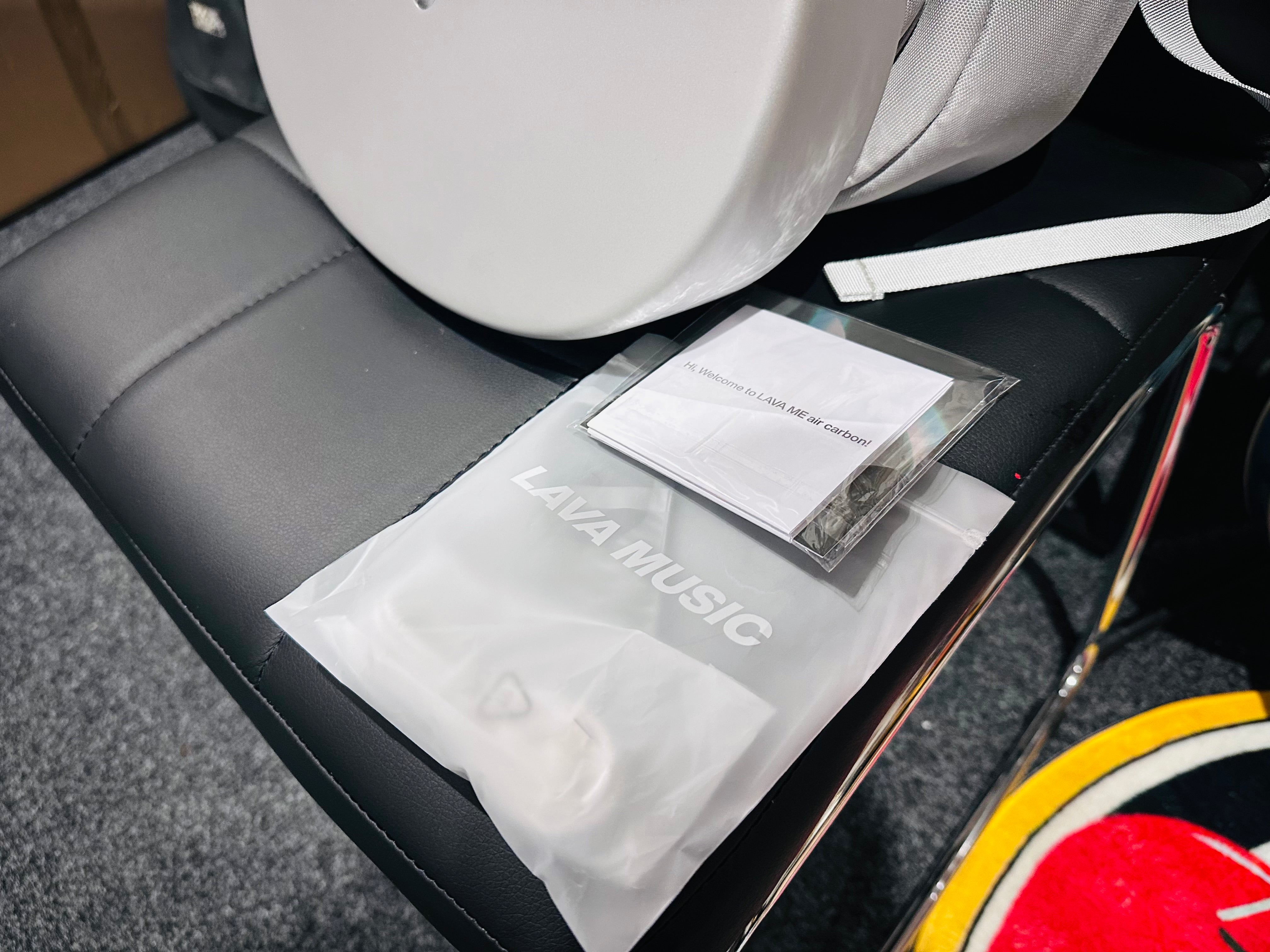 ๐NEW๐ LAVA ME AIR CARBON FIBRE 36โ Electro-Acousic Smart Guitar~ Silver + Bag!