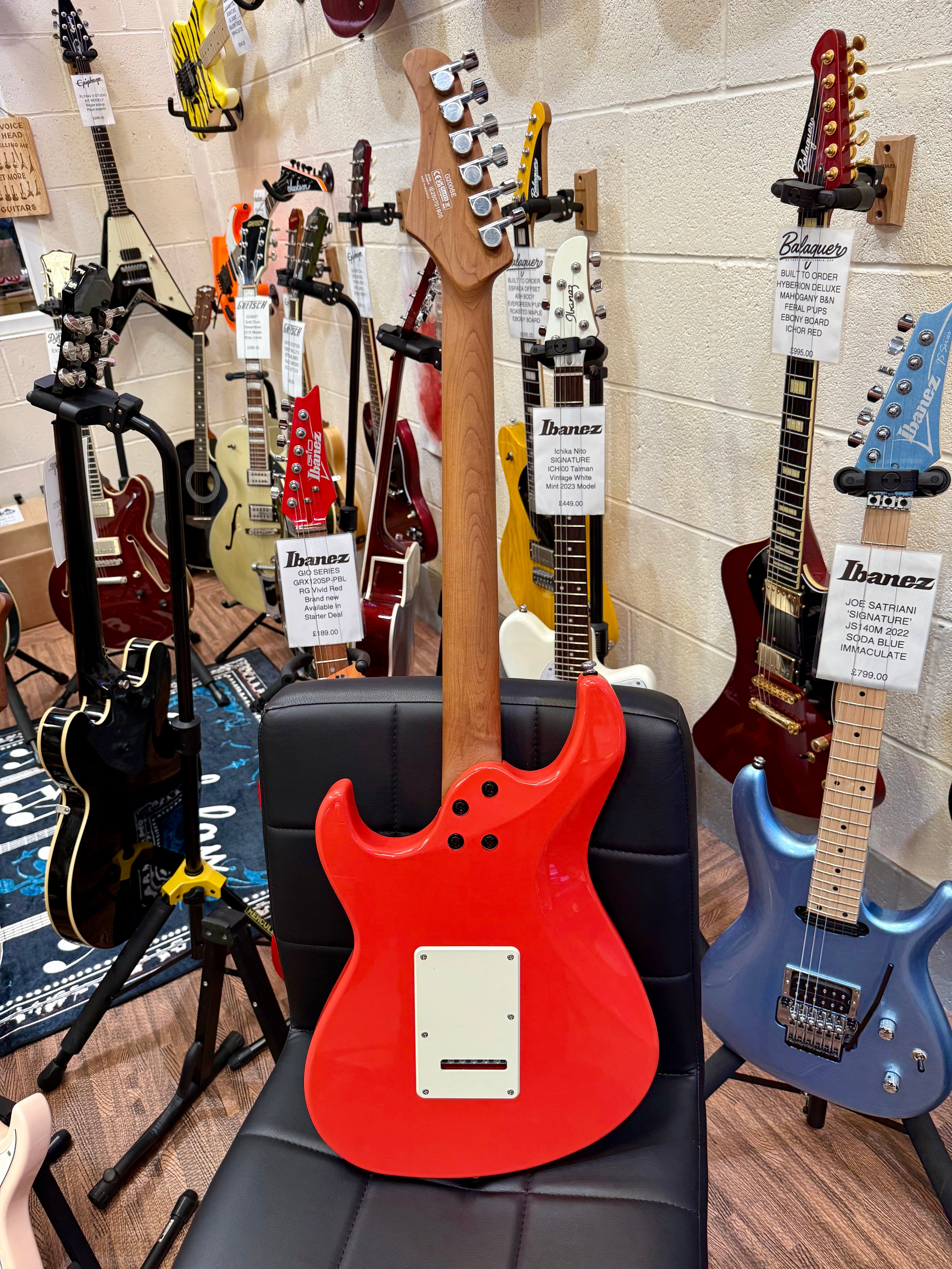 🌟BRAND NEW🌟 Cort G200SE Limited Edition~ Scarlet Red~ Roasted Maple~ Latest Model!