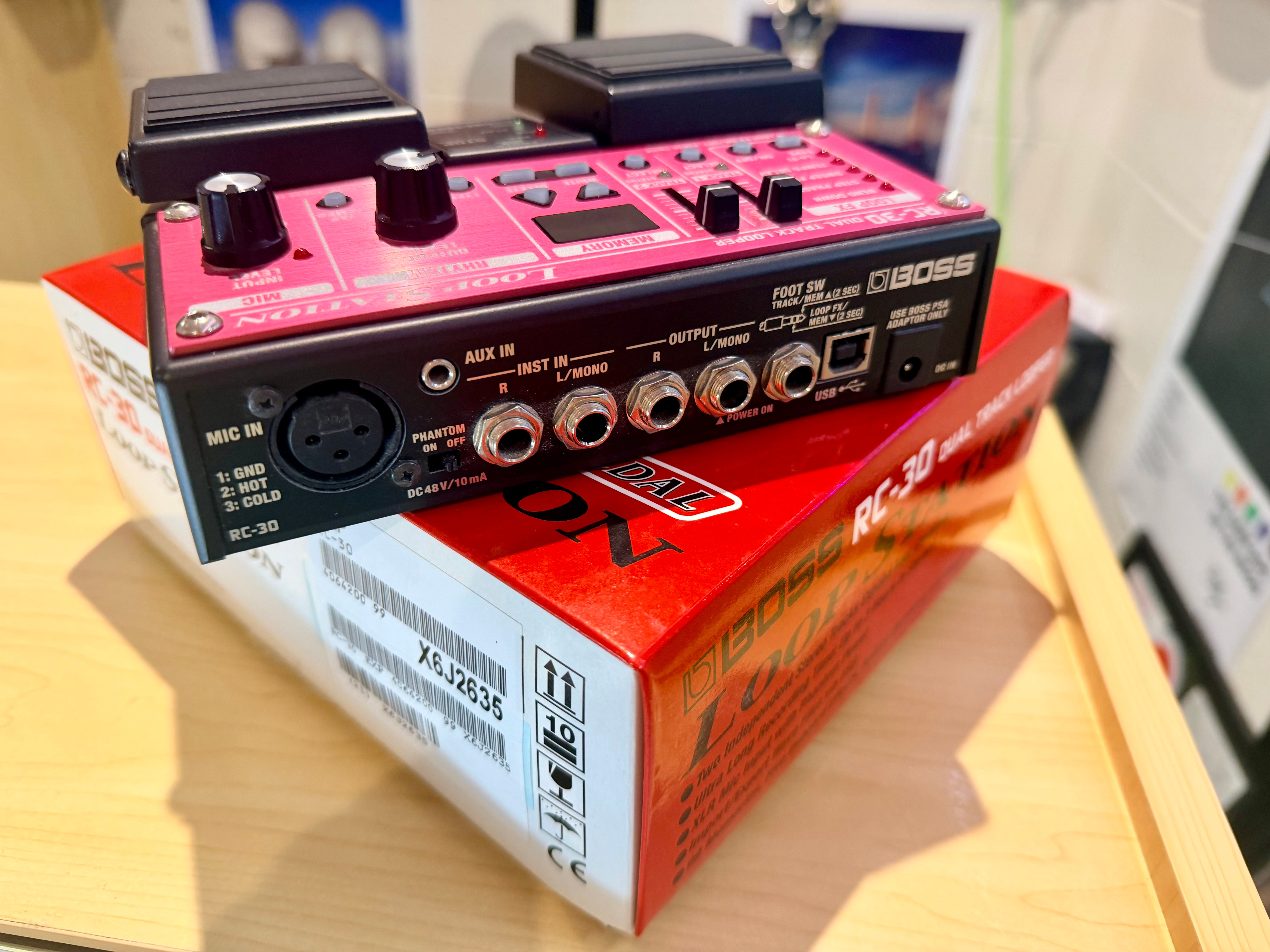 🎸 Boss RC-30 Loop Station Guitar Looper Pedal Unit~ Boxed 🎸