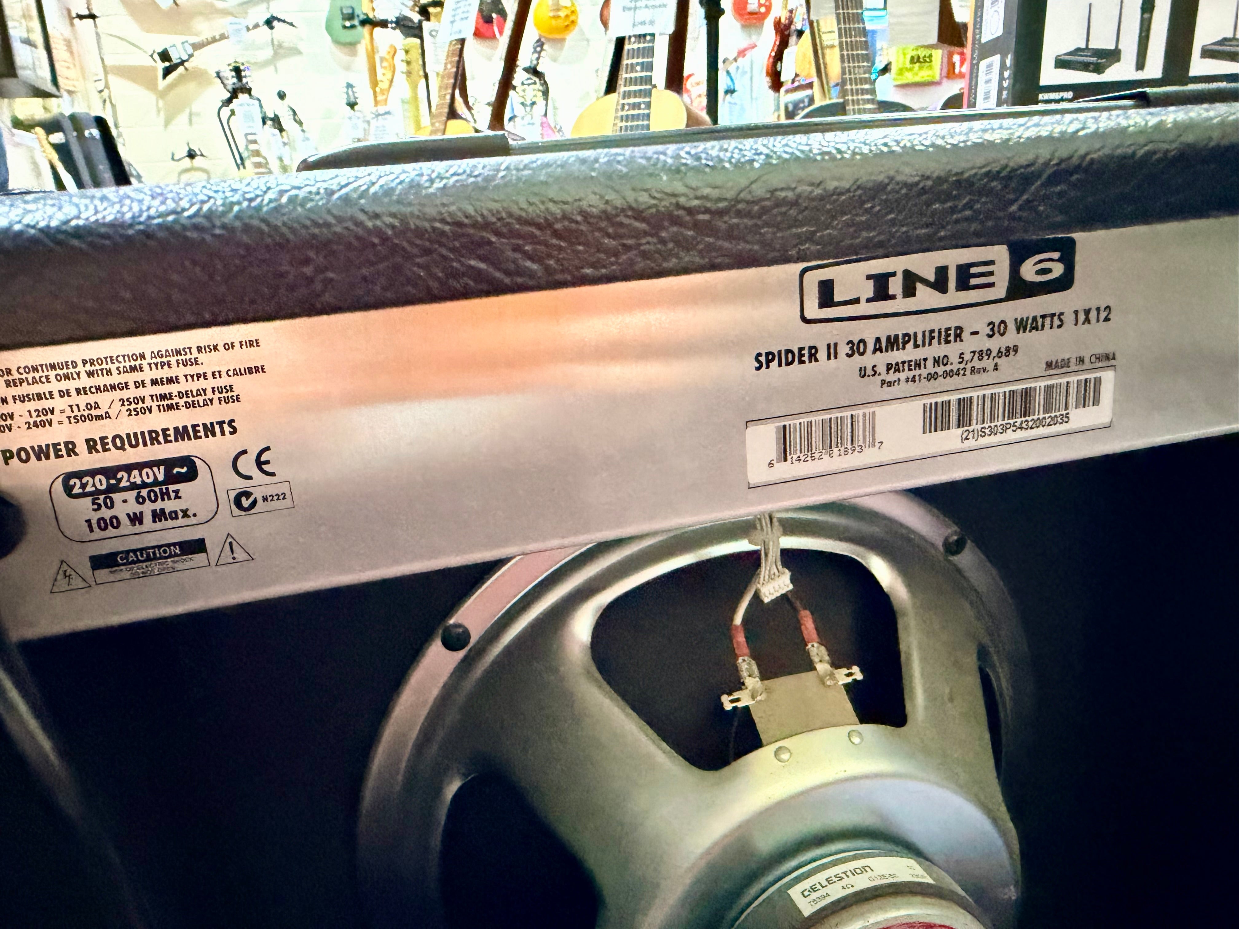 🎸 Line 6 Spider II 30w Combo Guitar Amplifier~ Amp + Effects 🎸