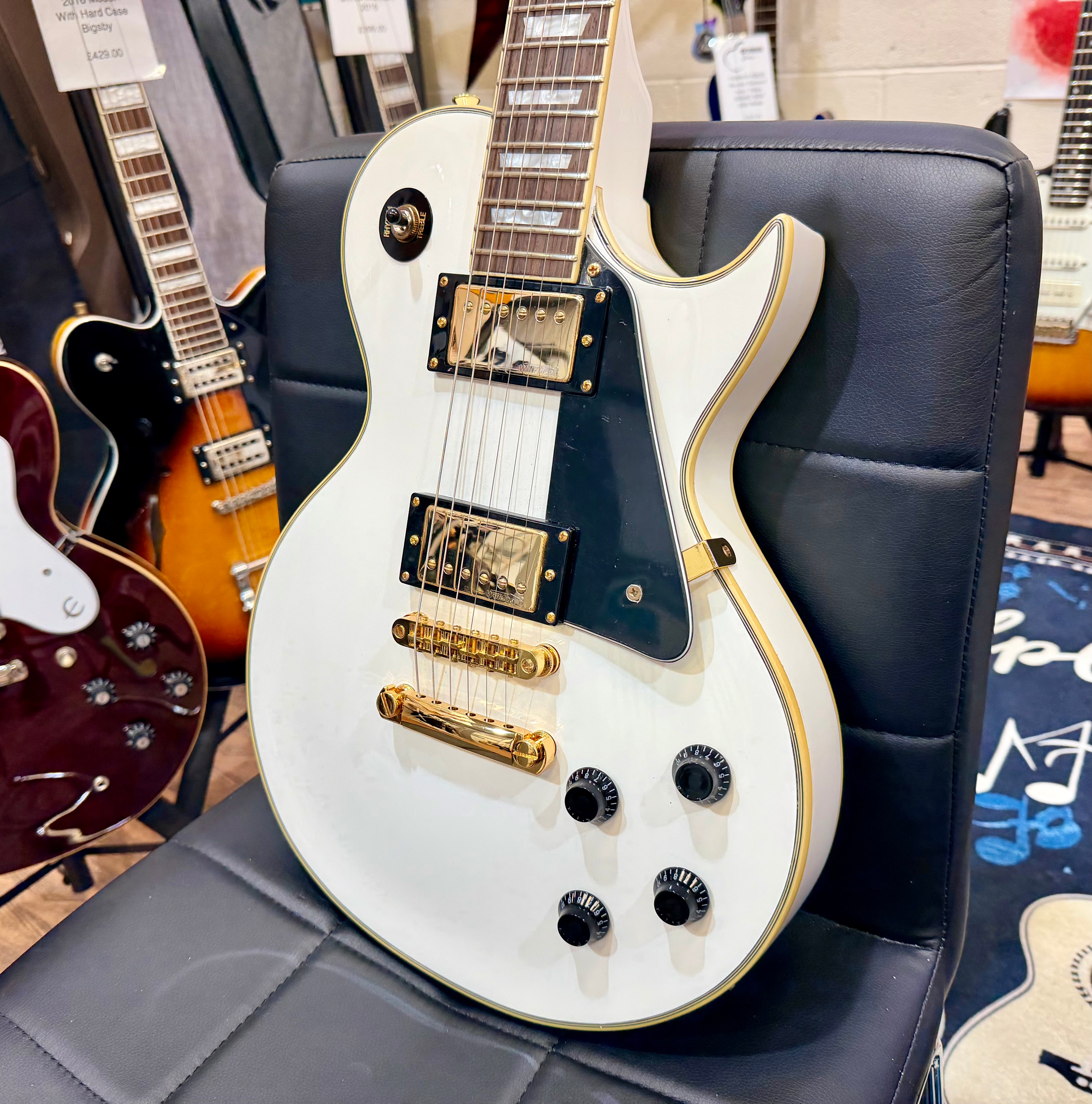 🔥B-STOCK🔥 Vintage V100 ReIssued Electric Guitar – Arctic White Les Paul V100AW