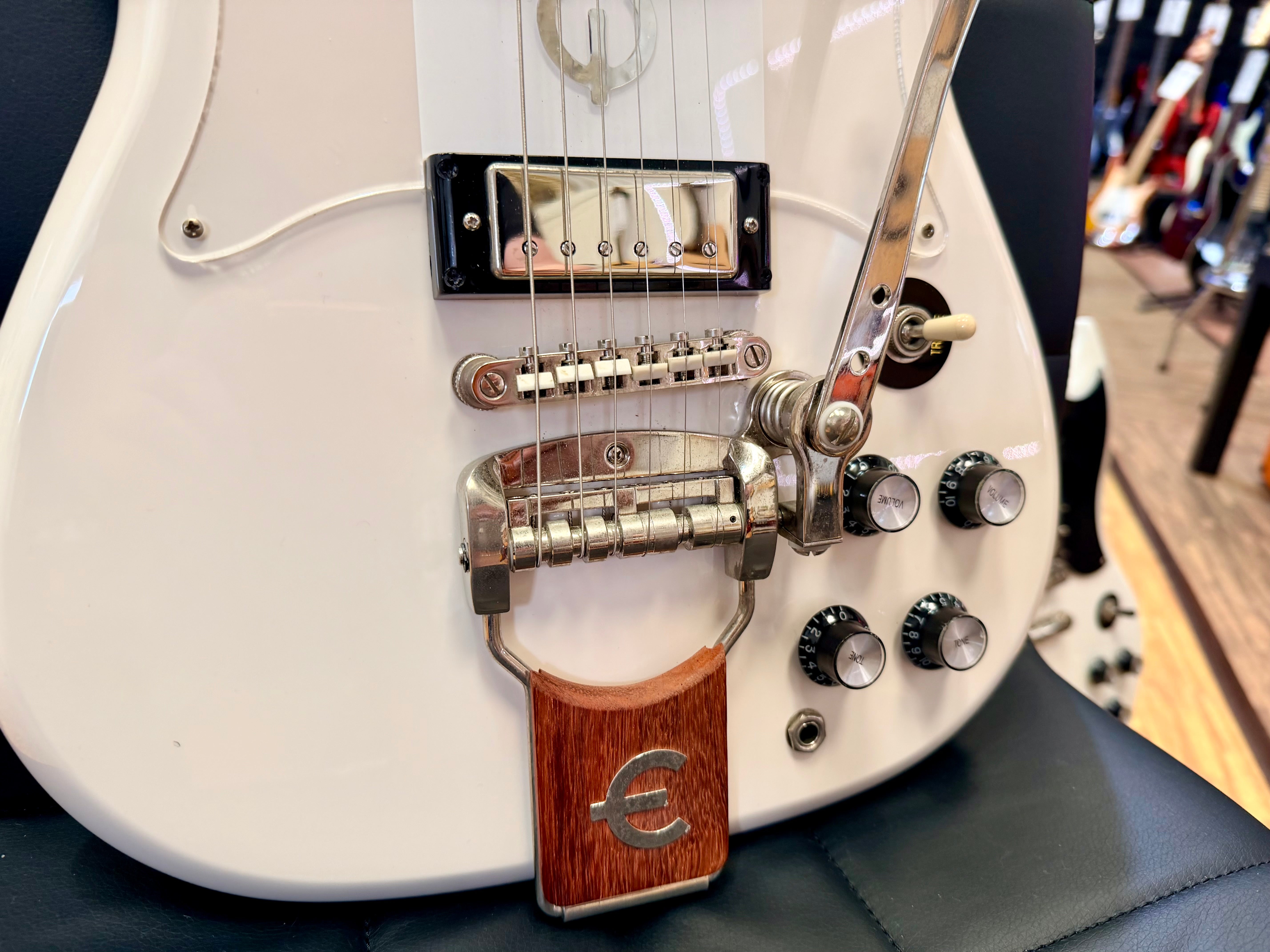 ✨2024✨ Epiphone Crestwood Custom Tremotone Polaris White~ Mini Humbuckers!