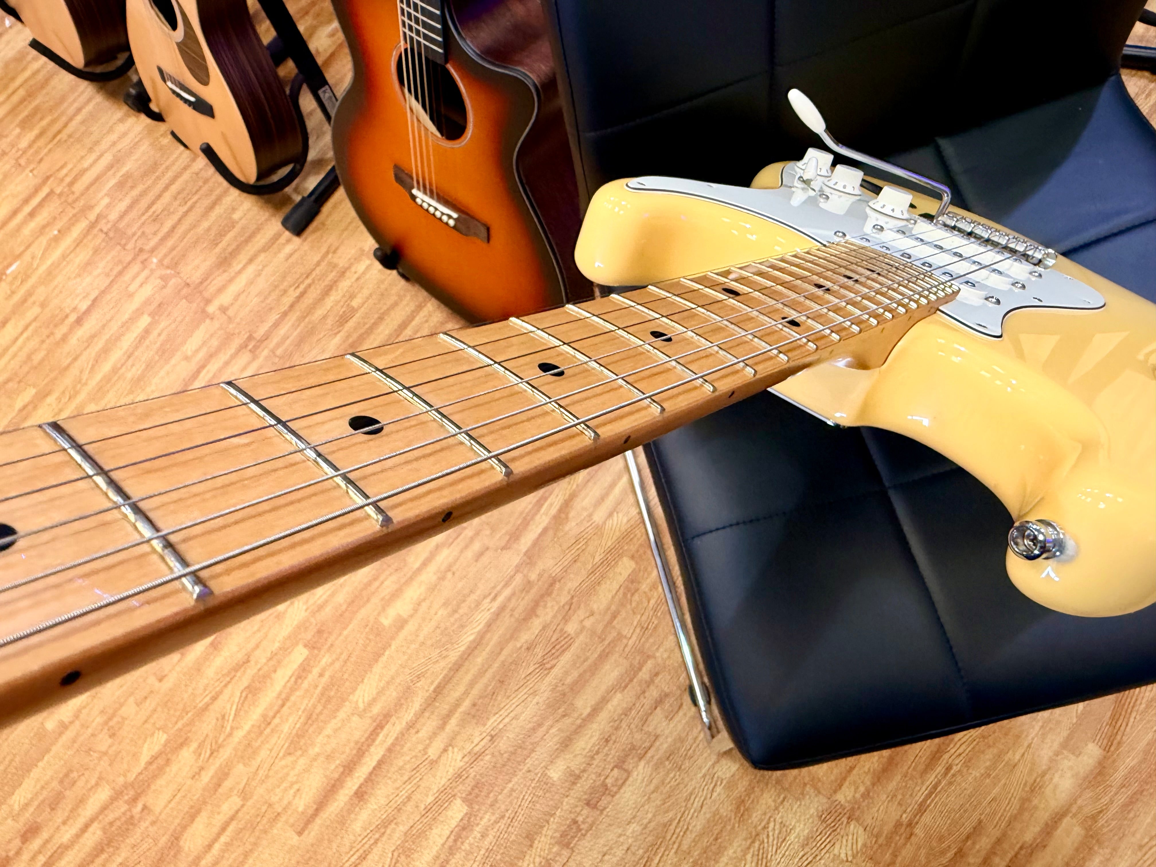 ✨2018✨ Fender Player Stratocaster~ Buttercream~ Maple Neck~ Made in Mexico!