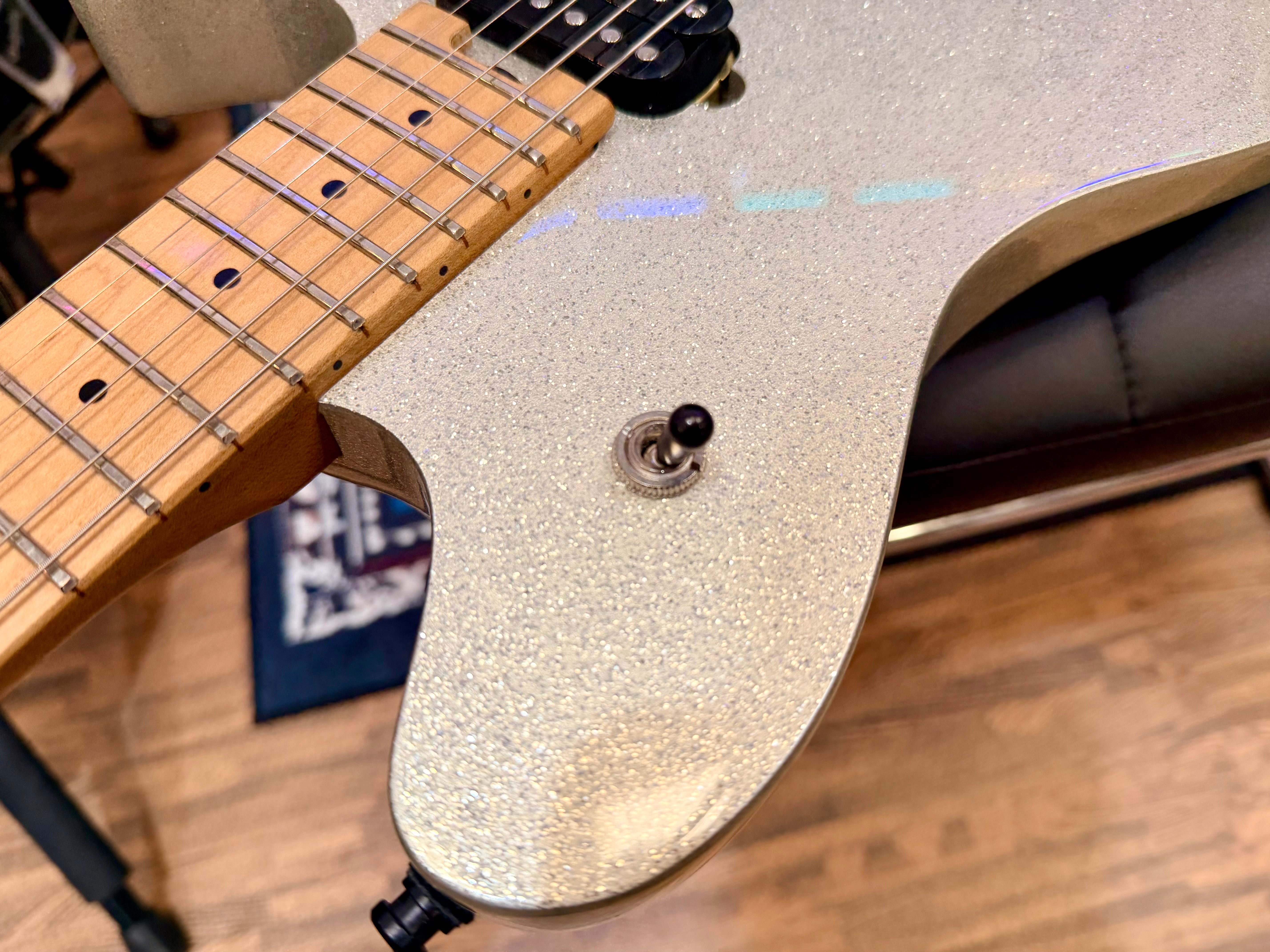 🔥2022🔥 EVH Wolfgang Standard Silver Sparkle~ Floyd Rose~ Roasted Maple~ MINT!