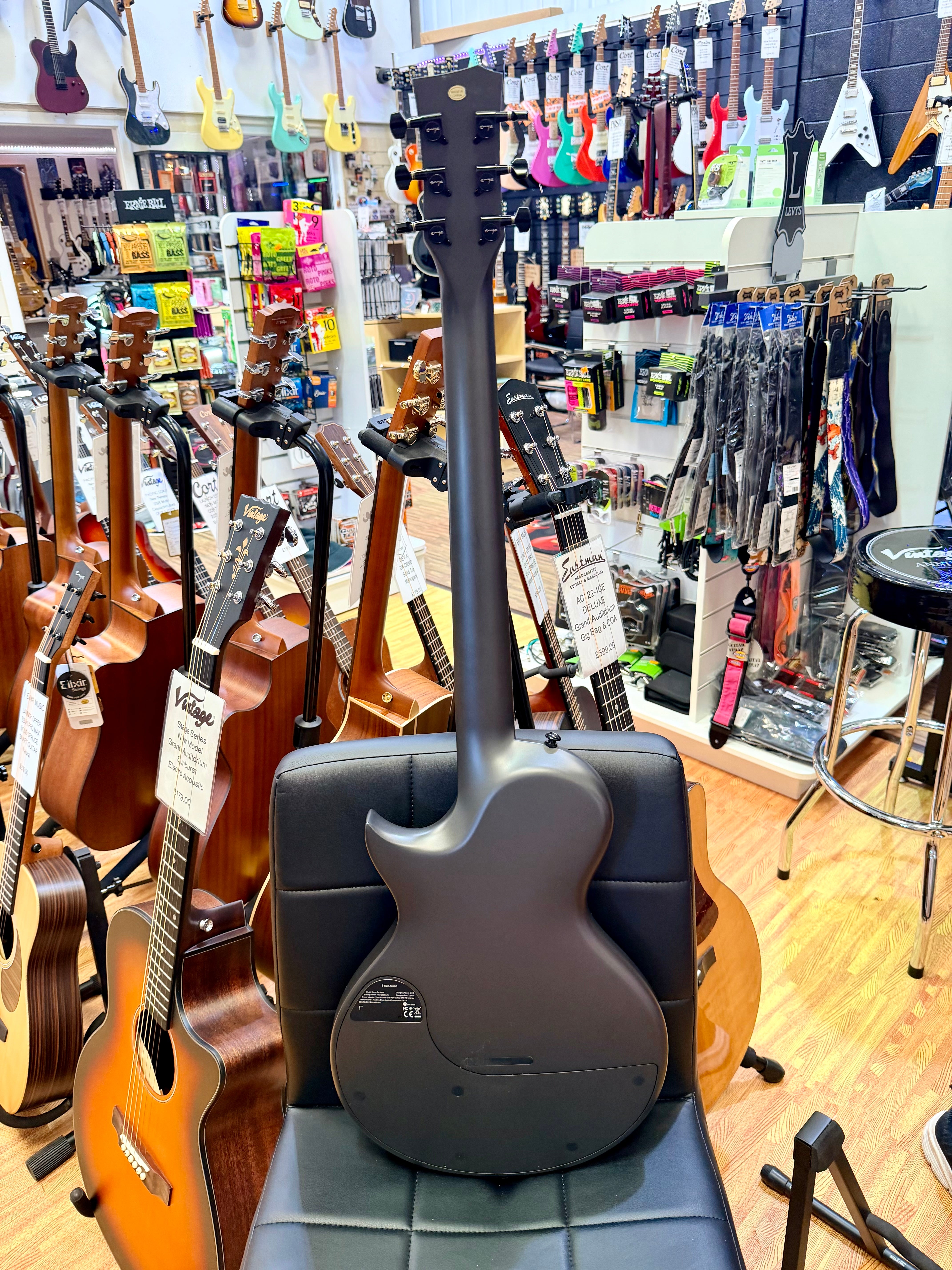 🔥B-STOCK🔥 Enya Nova Go Sonic Black Smart Carbon Fibre Electric Guitar + Bag!