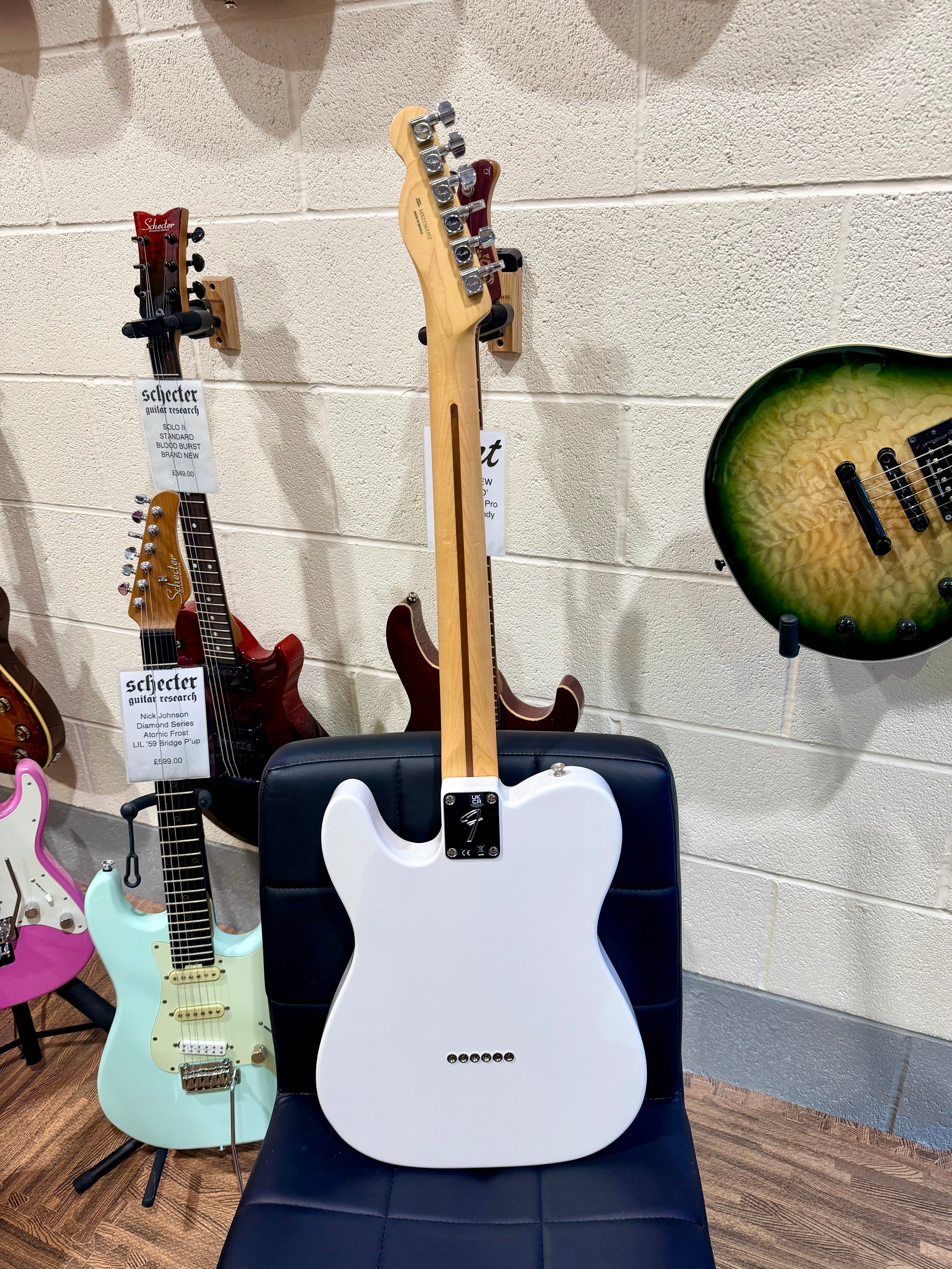 🌟MINT 2021🌟 Fender Player Telecaster Pau Ferro~Polar White~ Mexican MIM Tele