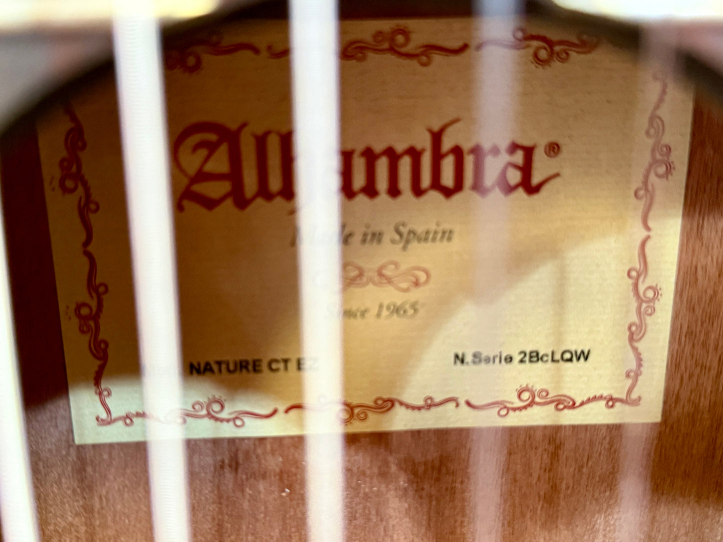 🌟Alhambra Z-Nature CT EZ Thin Bodied Cutaway Electro Classical Guitar~ Nylon 🌟