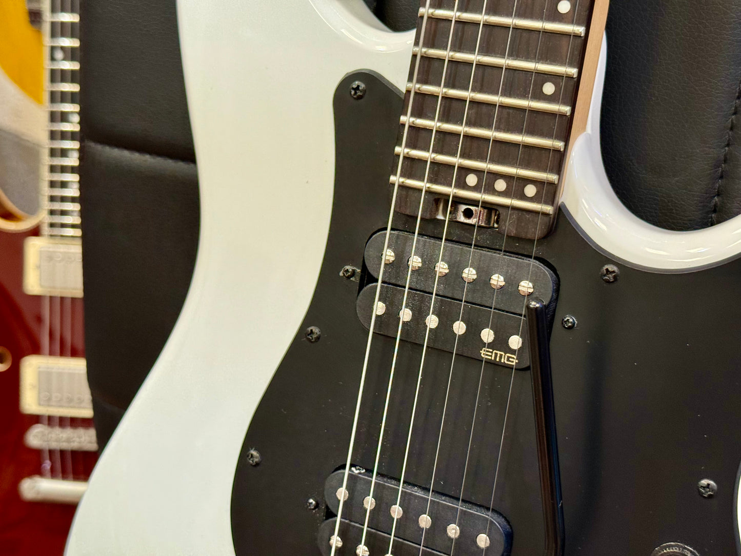 🔥2021🔥 Schecter Sun Valley Super Shredder FR~ Gloss White~ Floyd Rose!