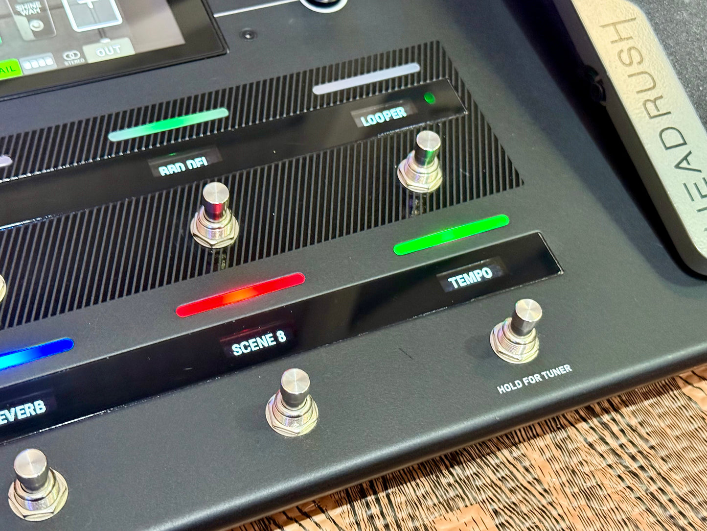 🎸 HeadRush Pedalboard Guitar Amp Modeller & Multi Effects/FX Processor Pedal 🎸