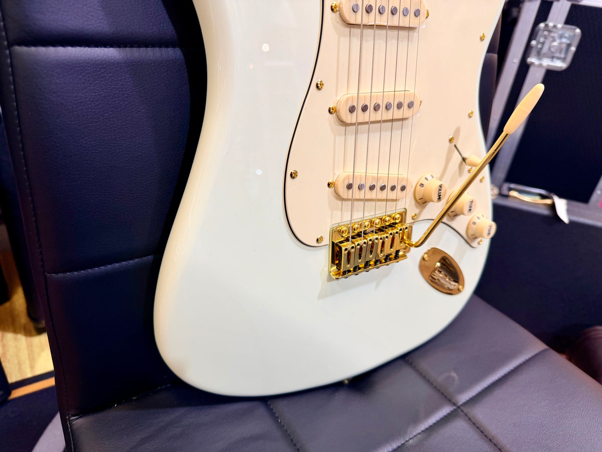 ⚡️NEW⚡️ Jet JS-380 OW Rosewood Electric Guitar~ Olympic White with Gold Hardware