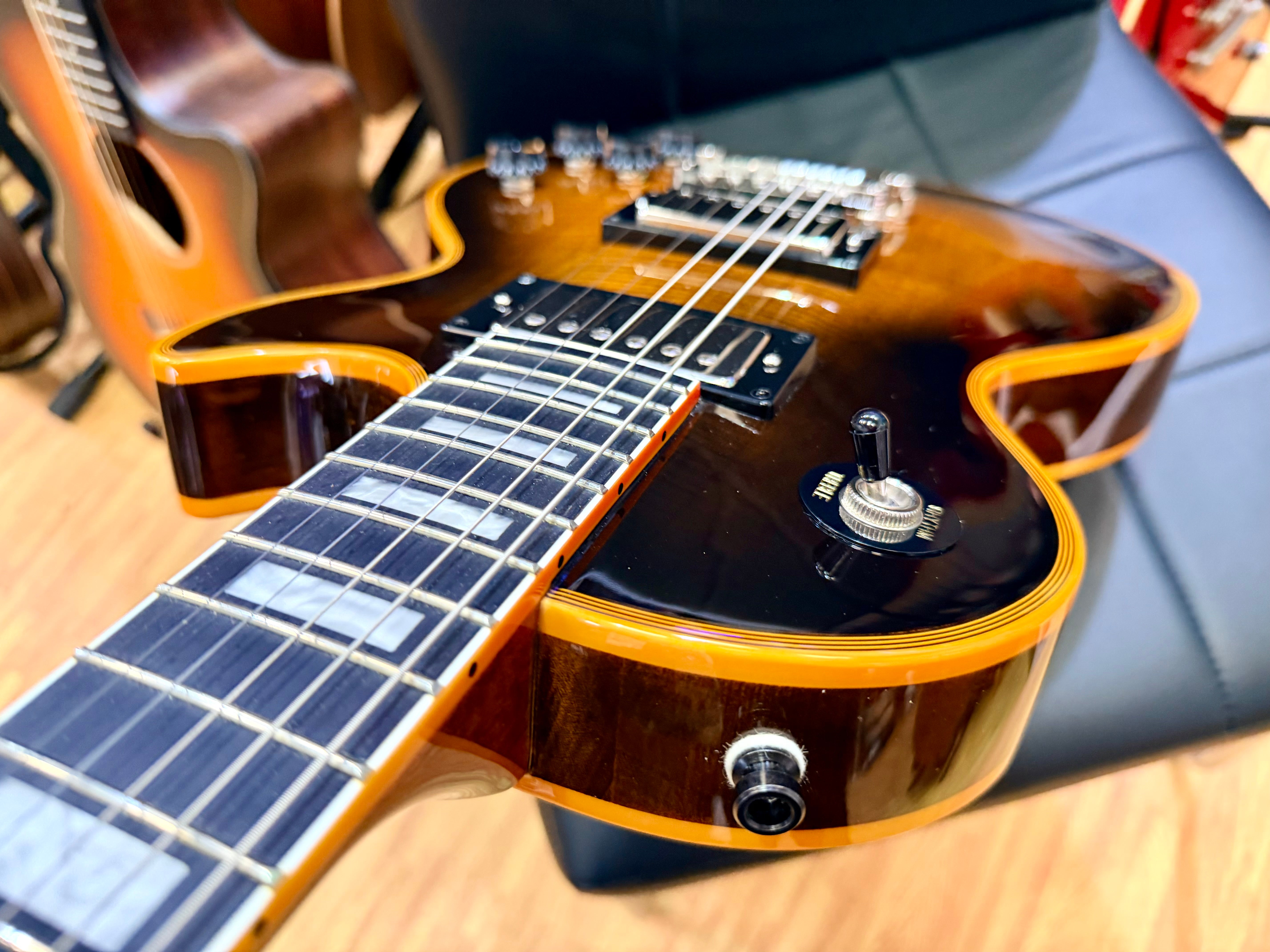 π₯2025π₯ Epiphone Les Paul Custom Widow Orange Burst~ Inspired by Gibson + Bag!