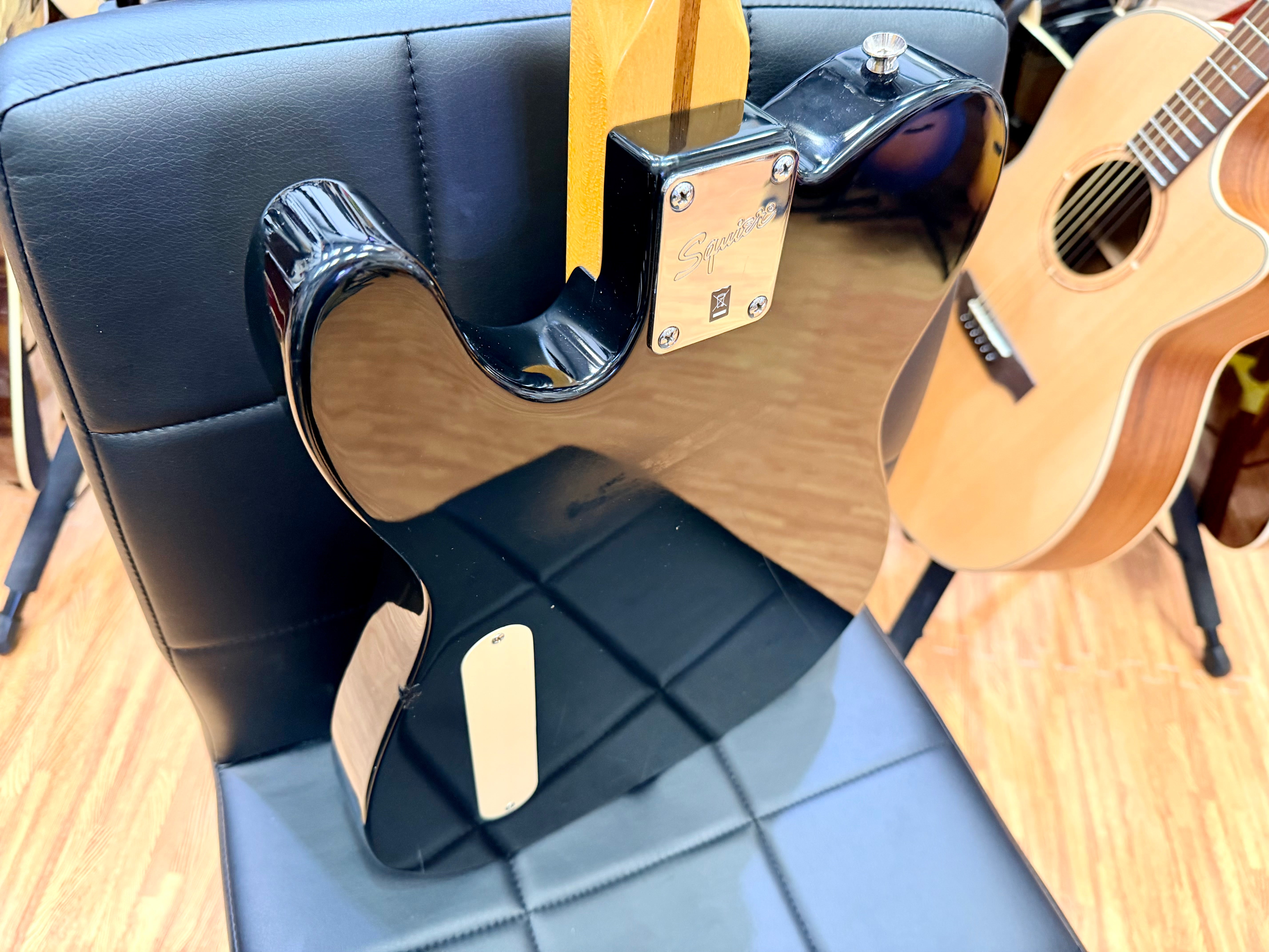 ⚡️RARE⚡️ 2014 Fender Squier Vintage Modified Cabronita Telecaster~ Bigsby~ Black
