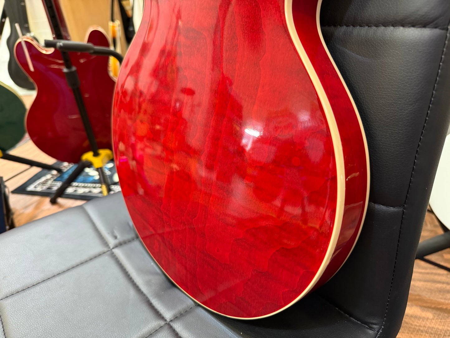 π2021 USA π Gibson ES-339 Figured Sixties Cherry~ Hollow-body~ Case & Candy!