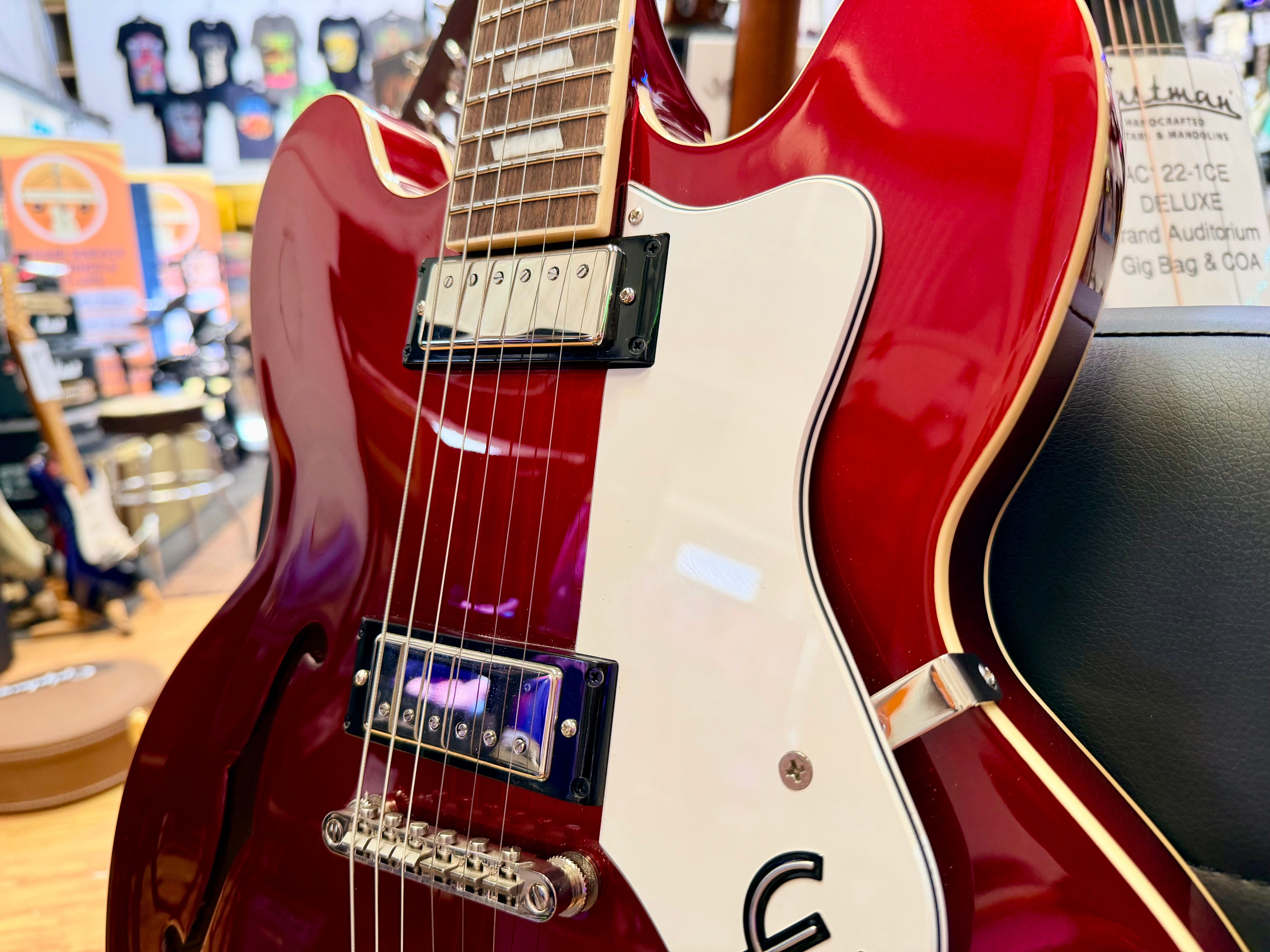 ✨2023✨ Epiphone Riviera Semi-Hollow Sparkling Burgundy~ Frequensator~ Hard Case