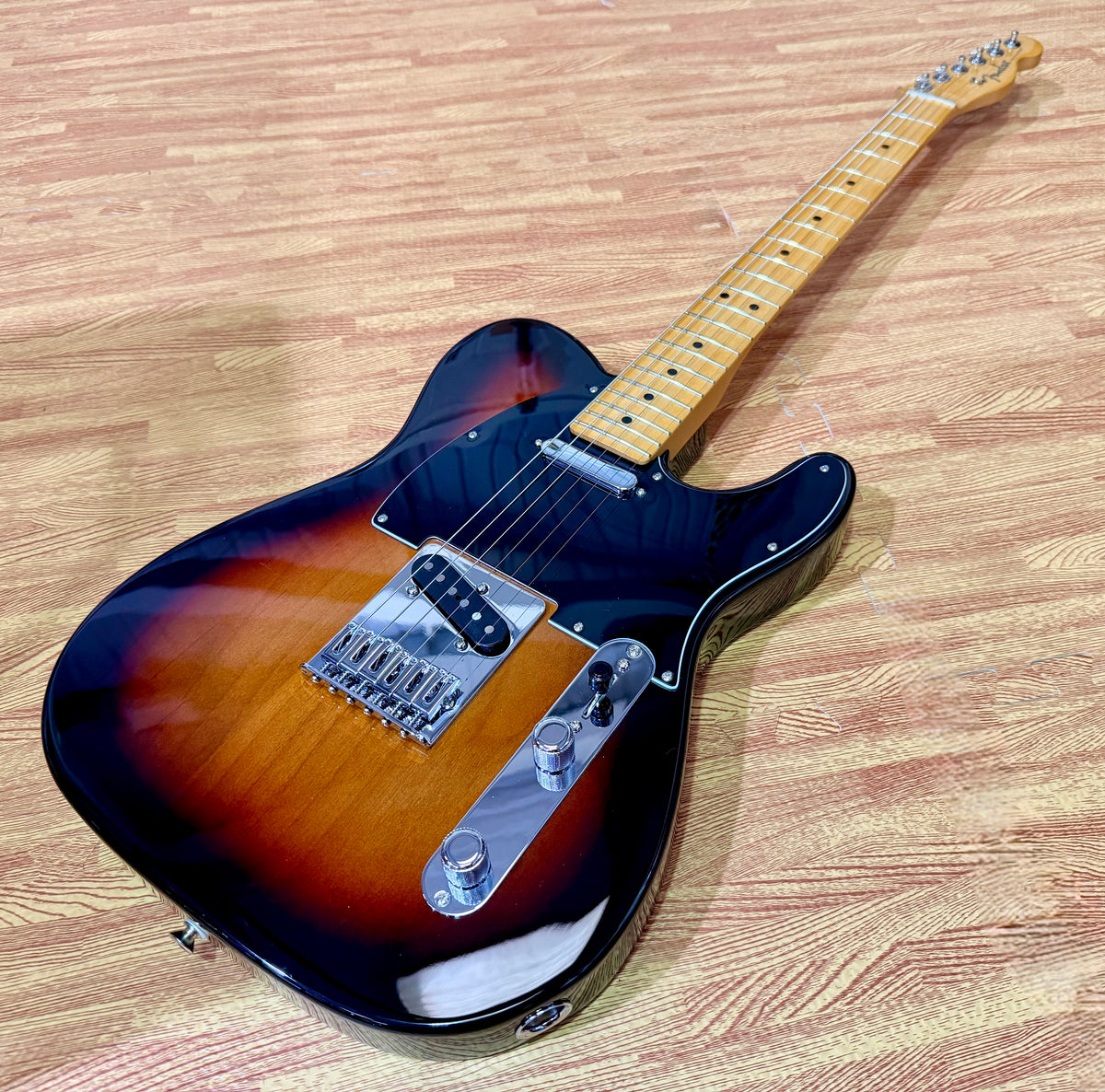 2026 Fender Player II Mexican Telecaster 3-Colour Sunburst Maple Neck~ Ex Demo!