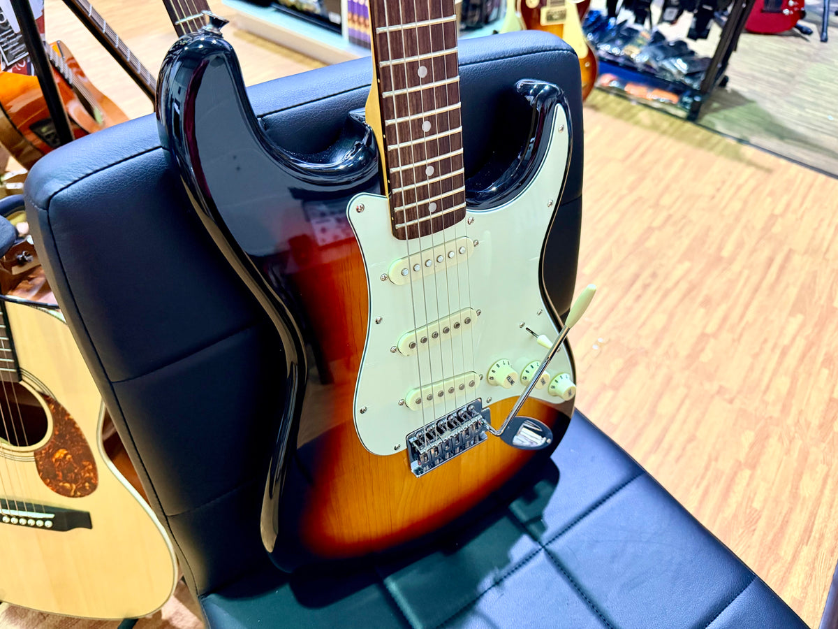 SX SST62+ 3-Tone Sunburst ST Electric Guitar~ Gig Bag~ Stratocaster Style NEW