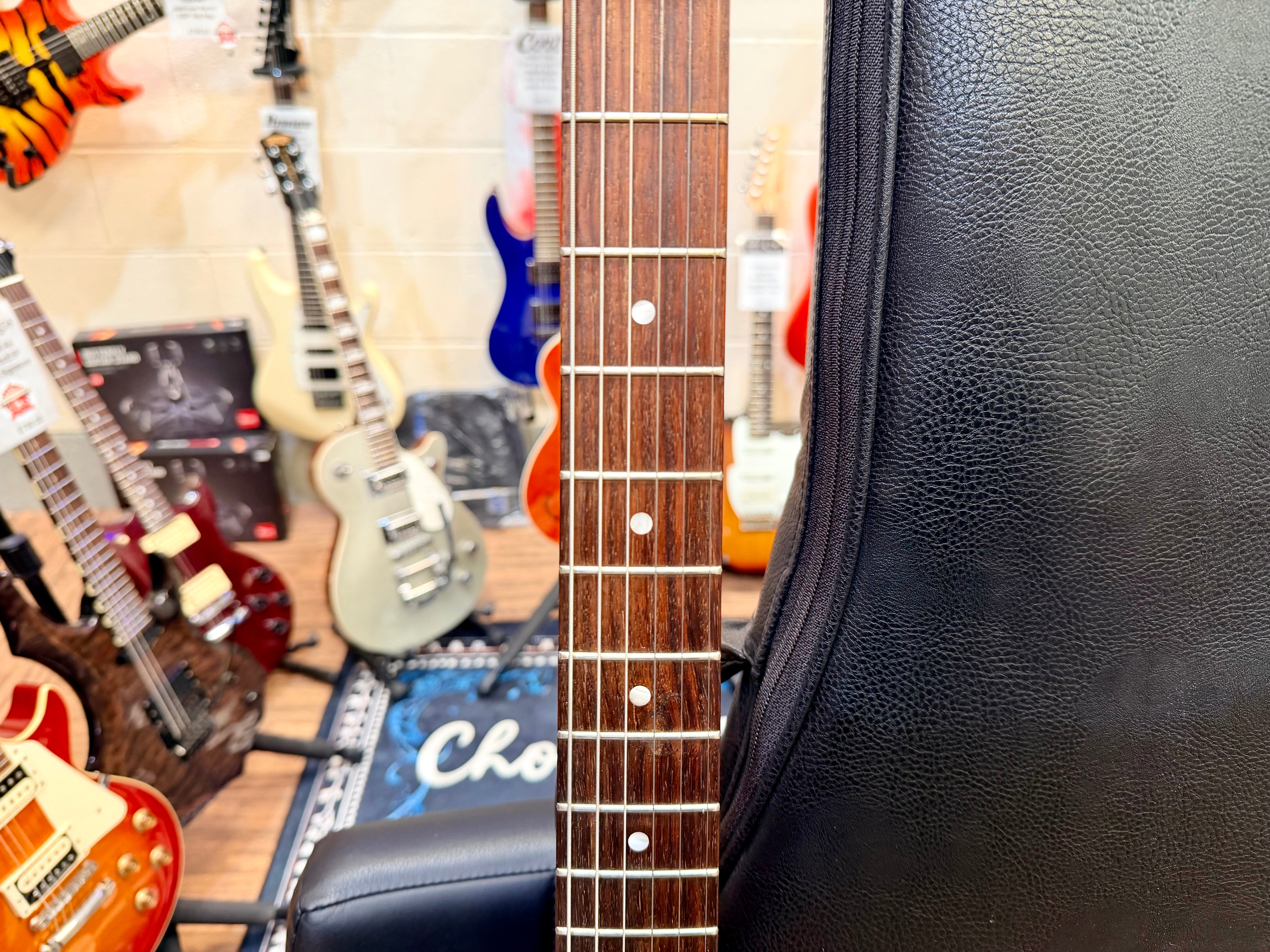 🍒2022🍒 Gibson SG Tribute~ Worn Satin Cherry USA + Deluxe Gig Bag~ Cherished!
