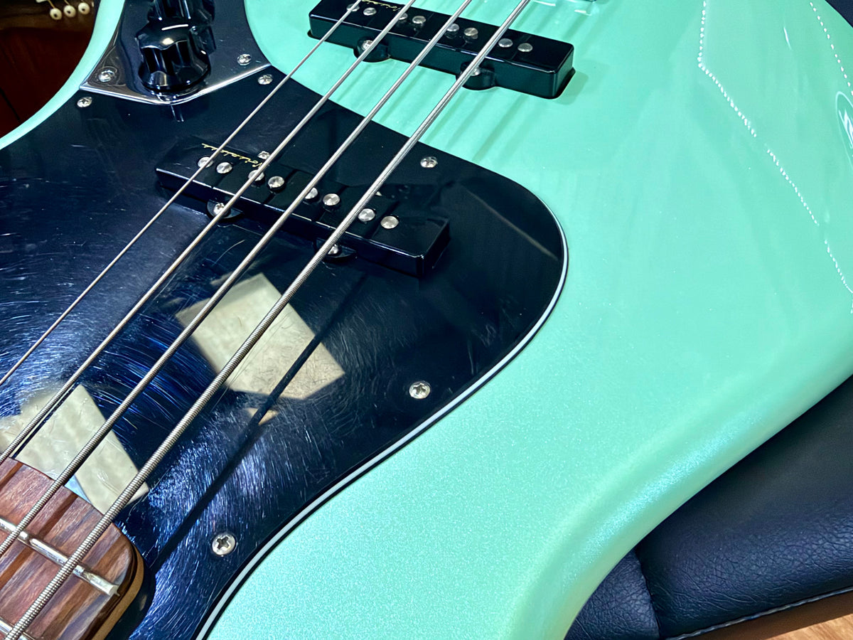 2020 Fender Deluxe Active Jazz Bass~ Surf Pearl~ Pau Ferro~ Noiseless Pickups