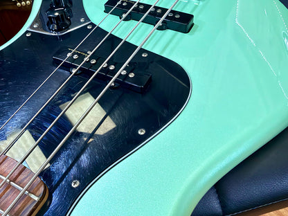 2020 Fender Deluxe Active Jazz Bass~ Surf Pearl~ Pau Ferro~ Noiseless Pickups