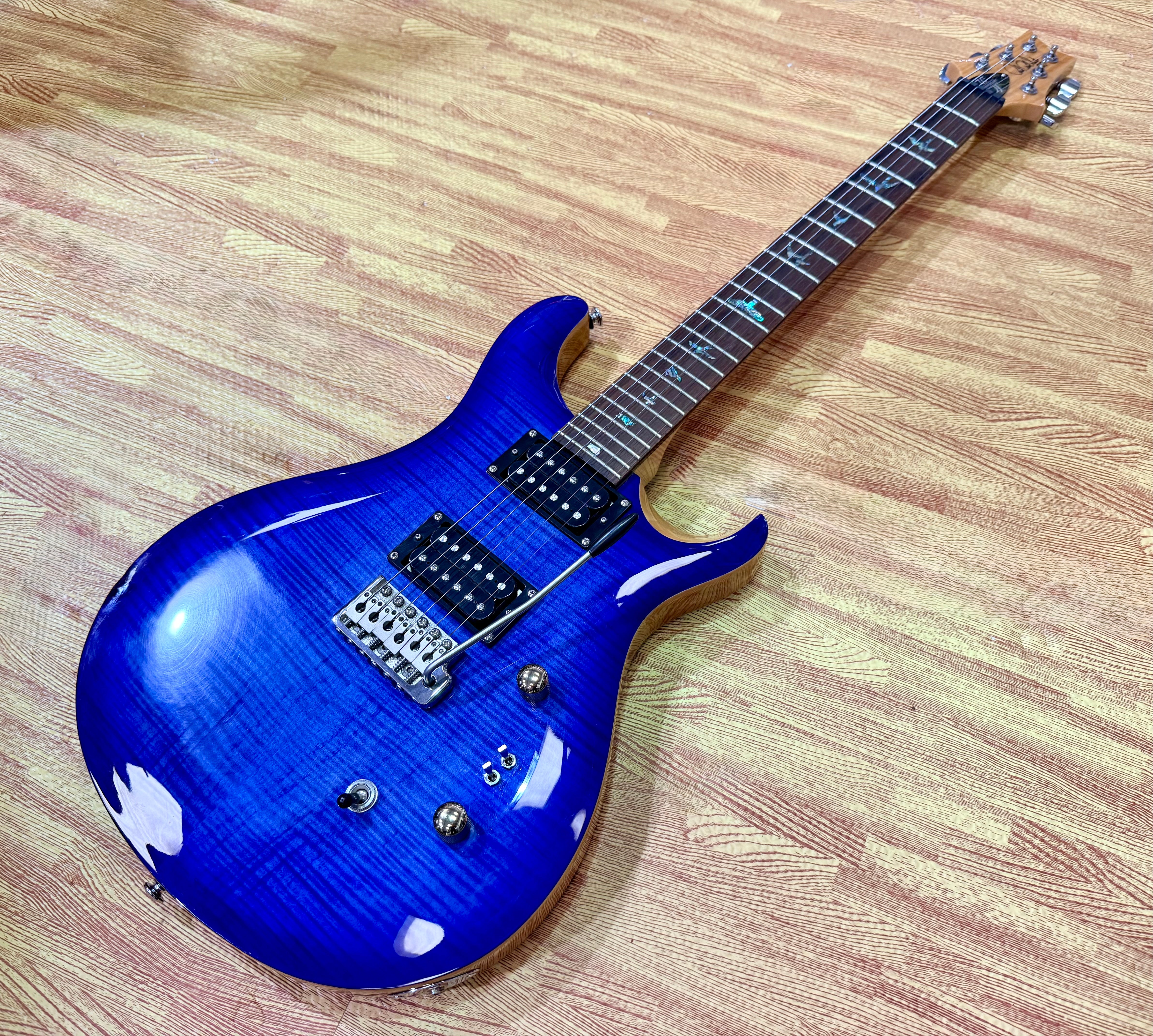 ✨ PRS 35th Anniversary SE Custom 24-08 Electric Guitar in Faded Blue Burst ✨