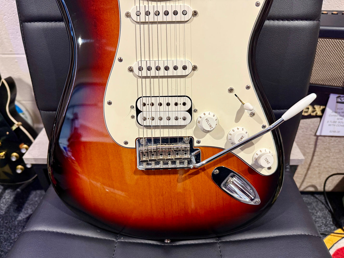🔥MINT🔥 Fender Player Stratocaster HSS~ Mexican~ Pau Ferro~ 3 Color Sunburst!
