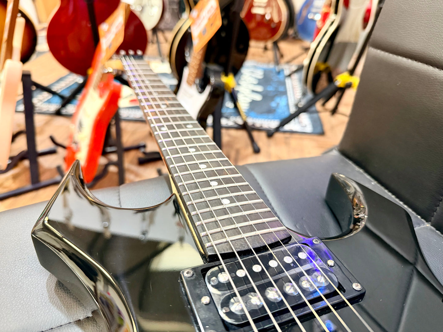 🔥868/2000🔥 BC Rich Warlock~ Stranger Things NJ Model~ Eddies ‘Hellfire’ + Bag!