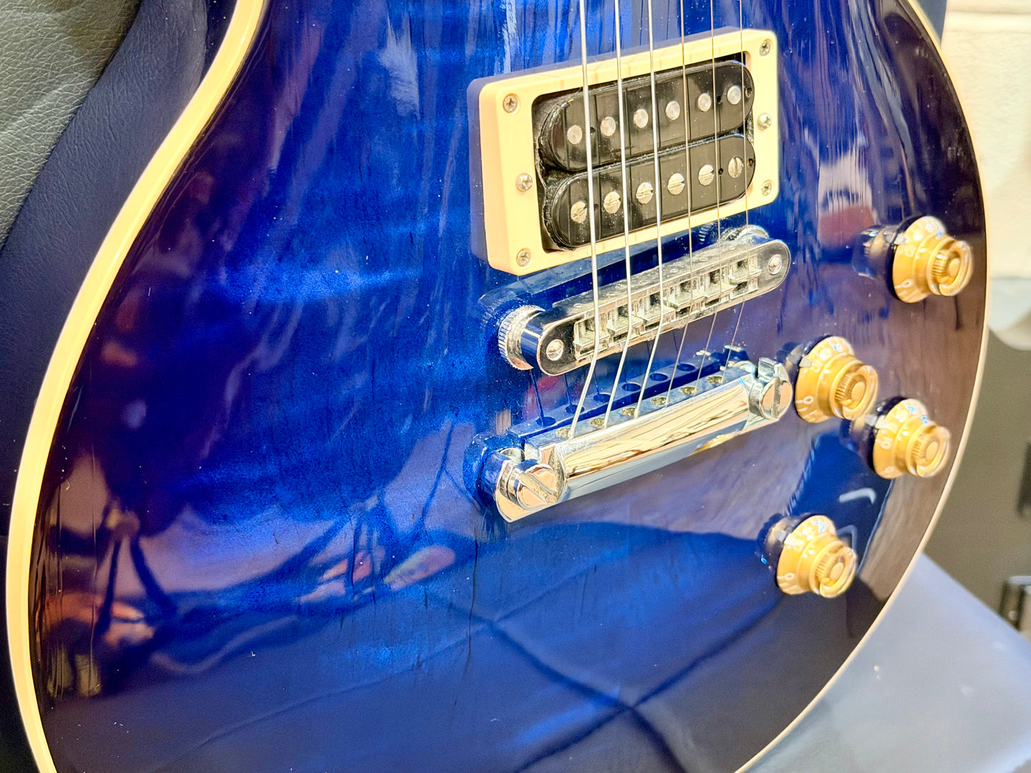 🔥2011 USA🔥 Gibson Les Paul Classic Plus Top~ Manhattan Midnight Blue + Case!