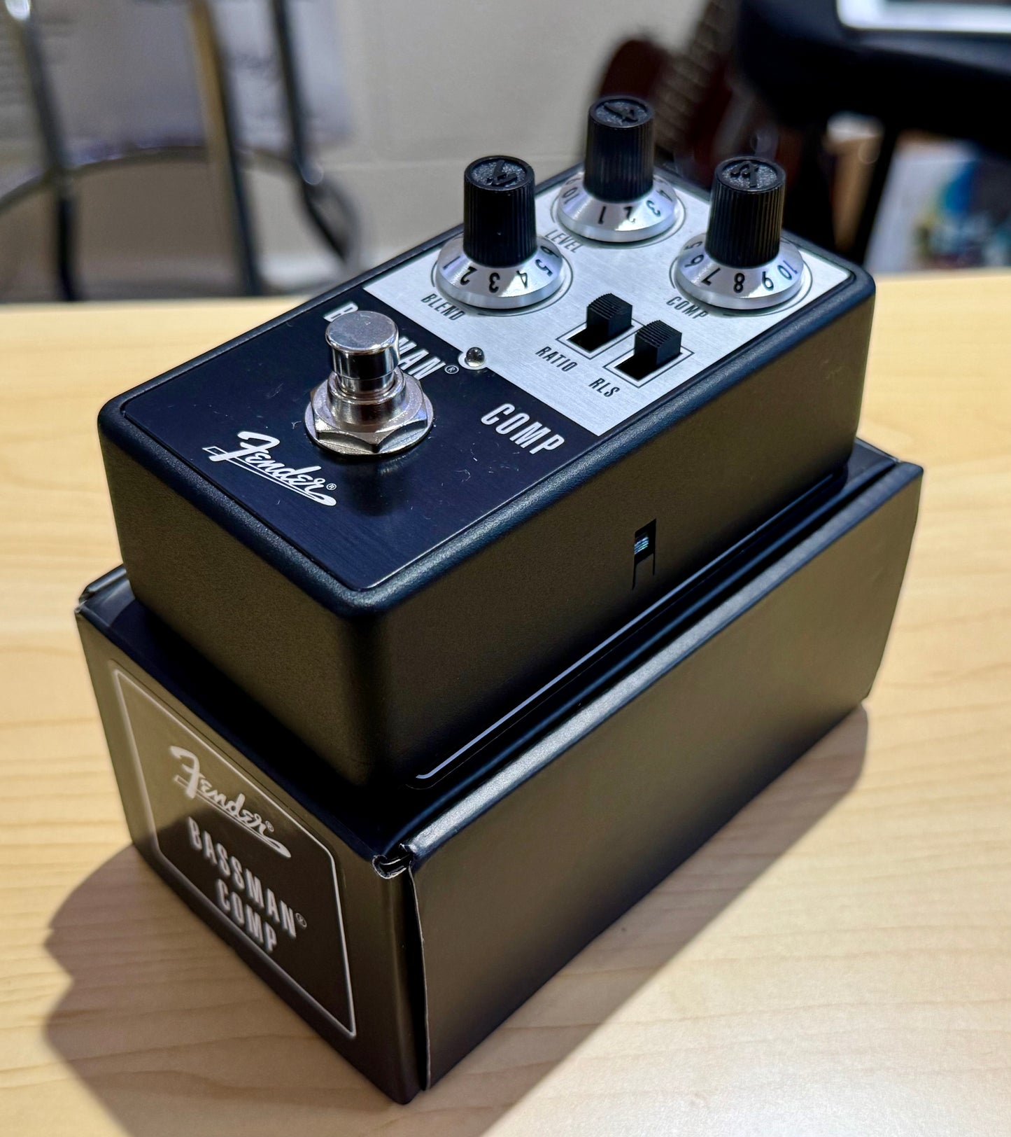 🎸BOXED🎸 Fender Bassman Comp Pedal~ Compressor Guitar Effects Unit!