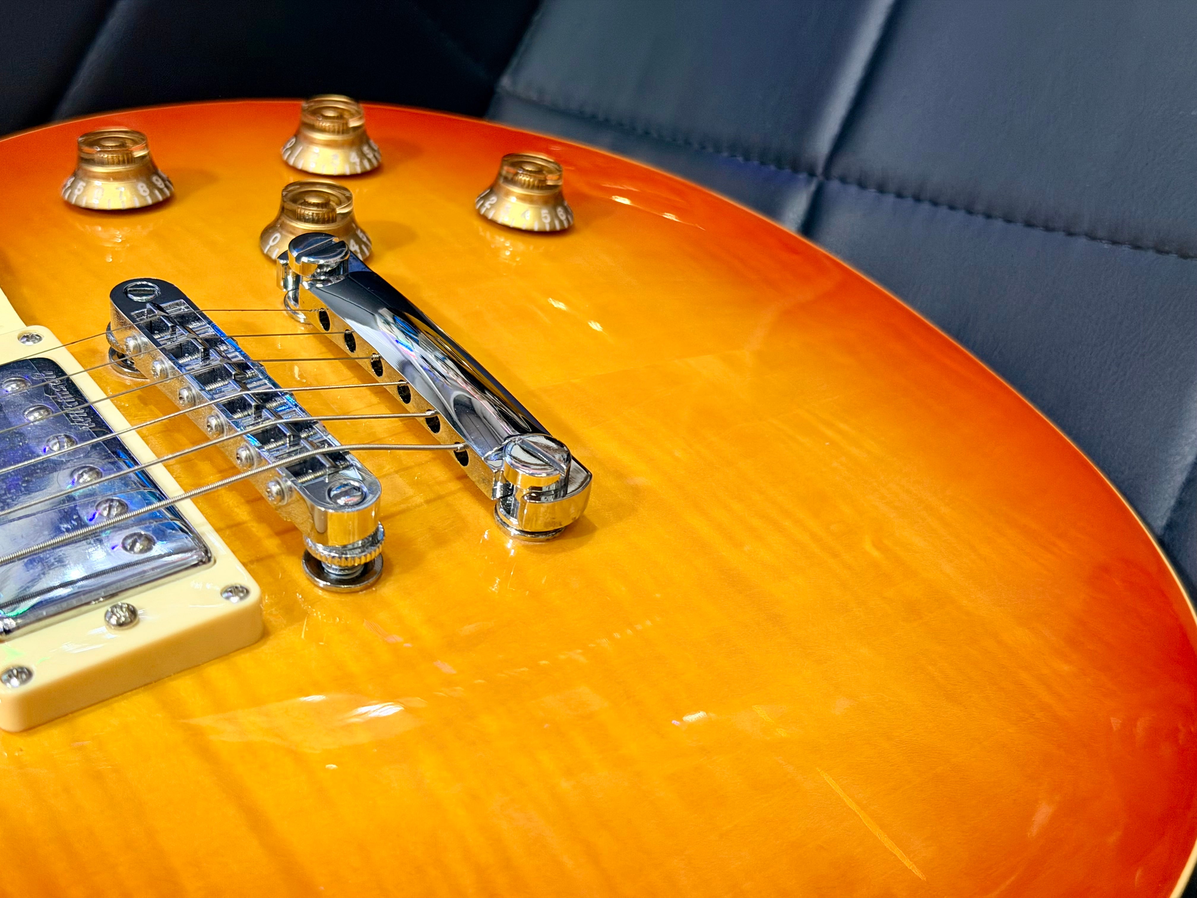 🍯B-STOCK🍯 Vintage V100 ReIssued Electric Guitar ~ Honeyburst Les Paul!