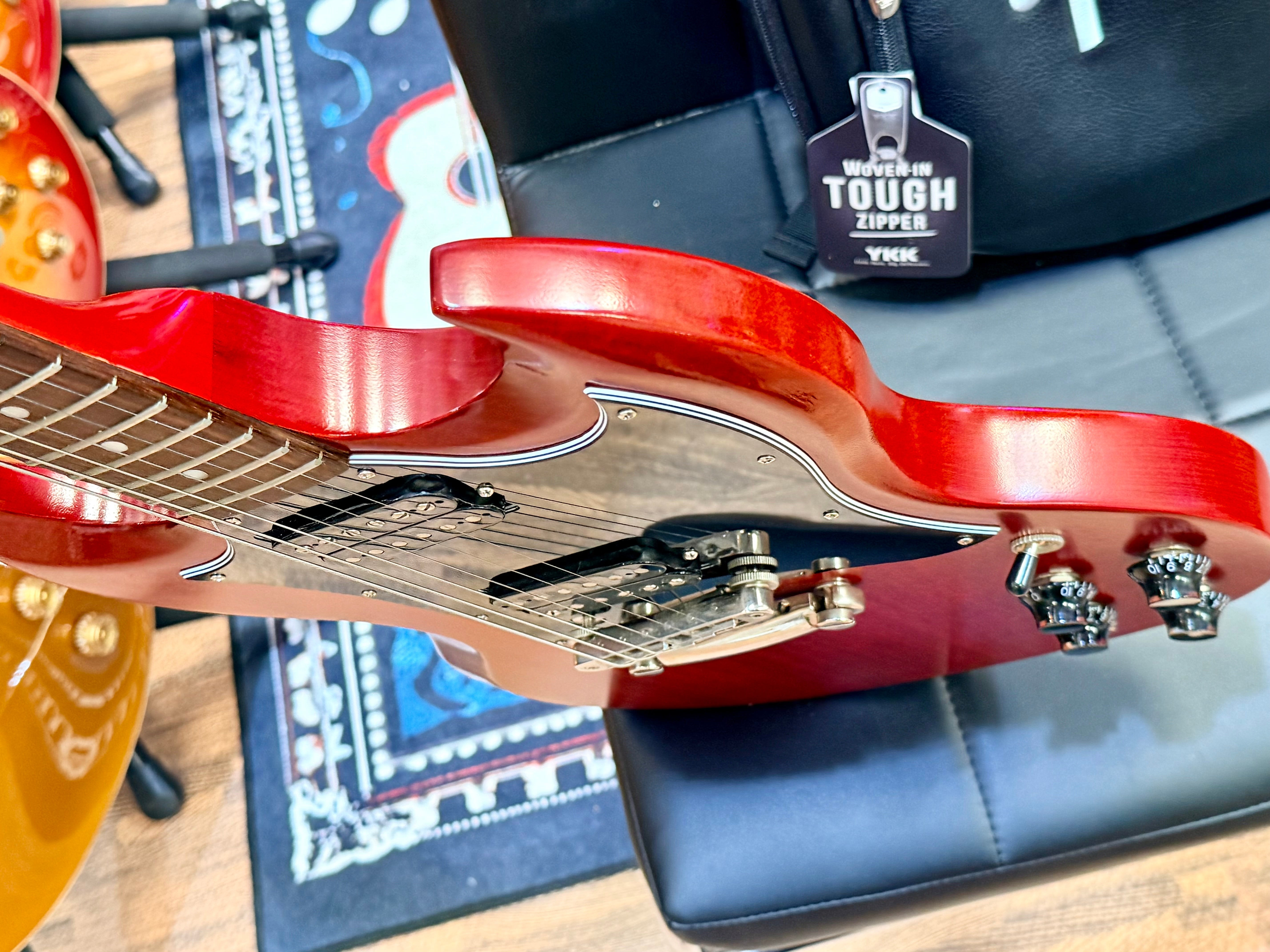 🍒2022🍒 Gibson SG Tribute~ Worn Satin Cherry USA + Deluxe Gig Bag~ Cherished!