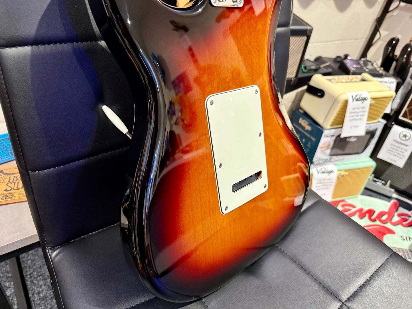 🔥MINT🔥 Fender Player Stratocaster HSS~ Mexican~ Pau Ferro~ 3 Color Sunburst!