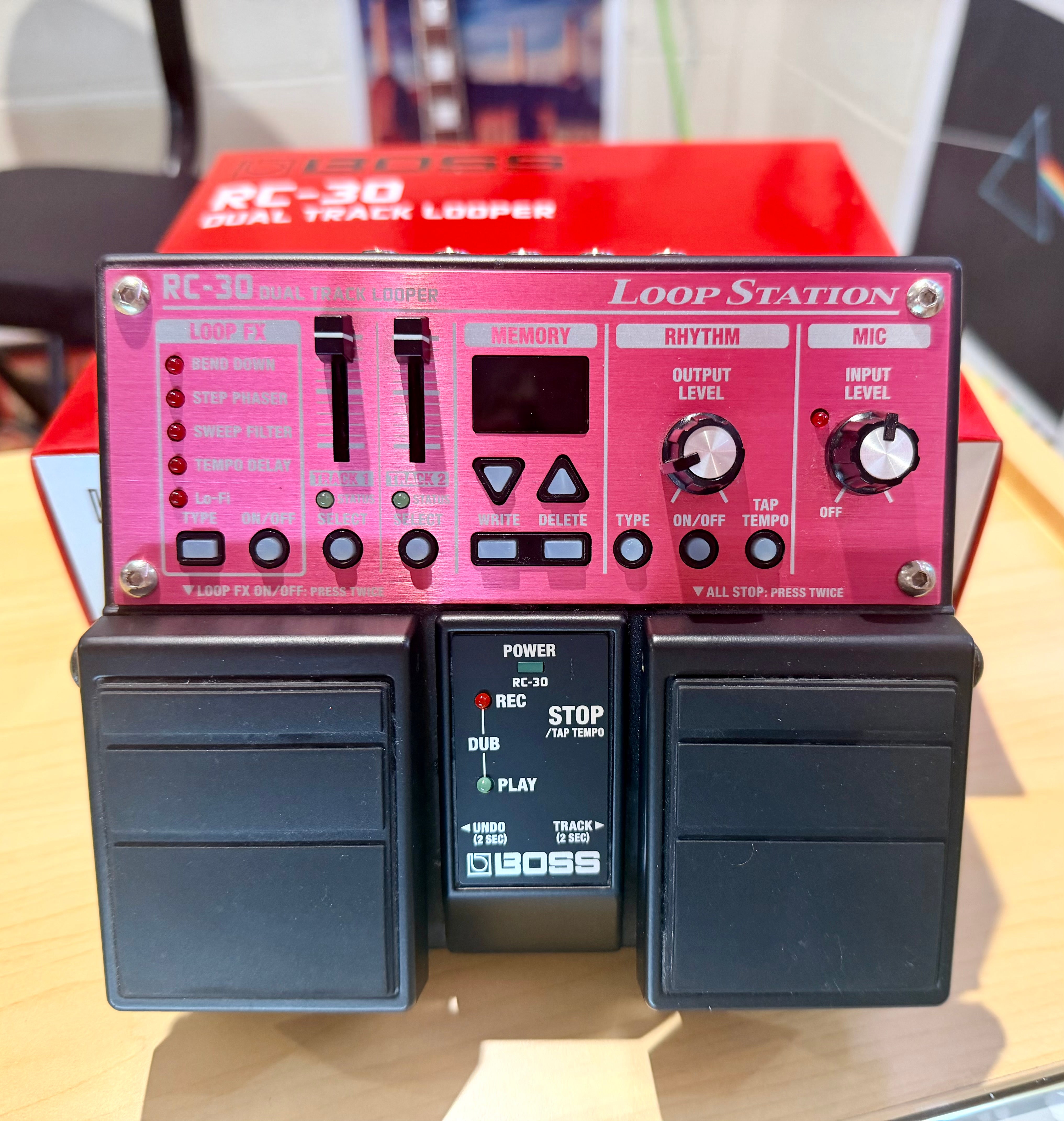 🎸 Boss RC-30 Loop Station Guitar Looper Pedal Unit~ Boxed 🎸