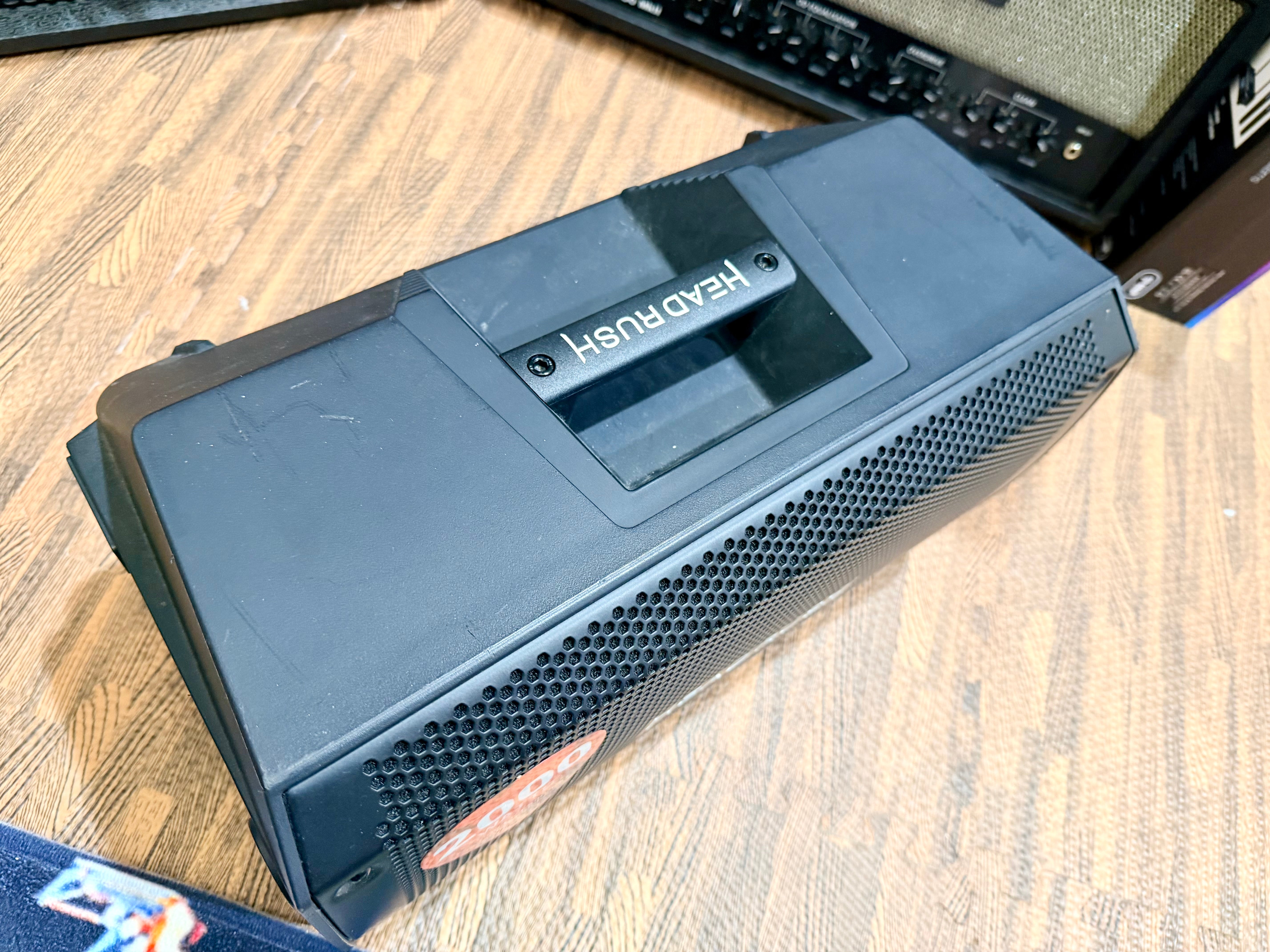 🎶 HeadRush FRFR 108 Full Range Powered Speaker Cabinet~ 2000w~ PA/Amp Etc.. 🎶