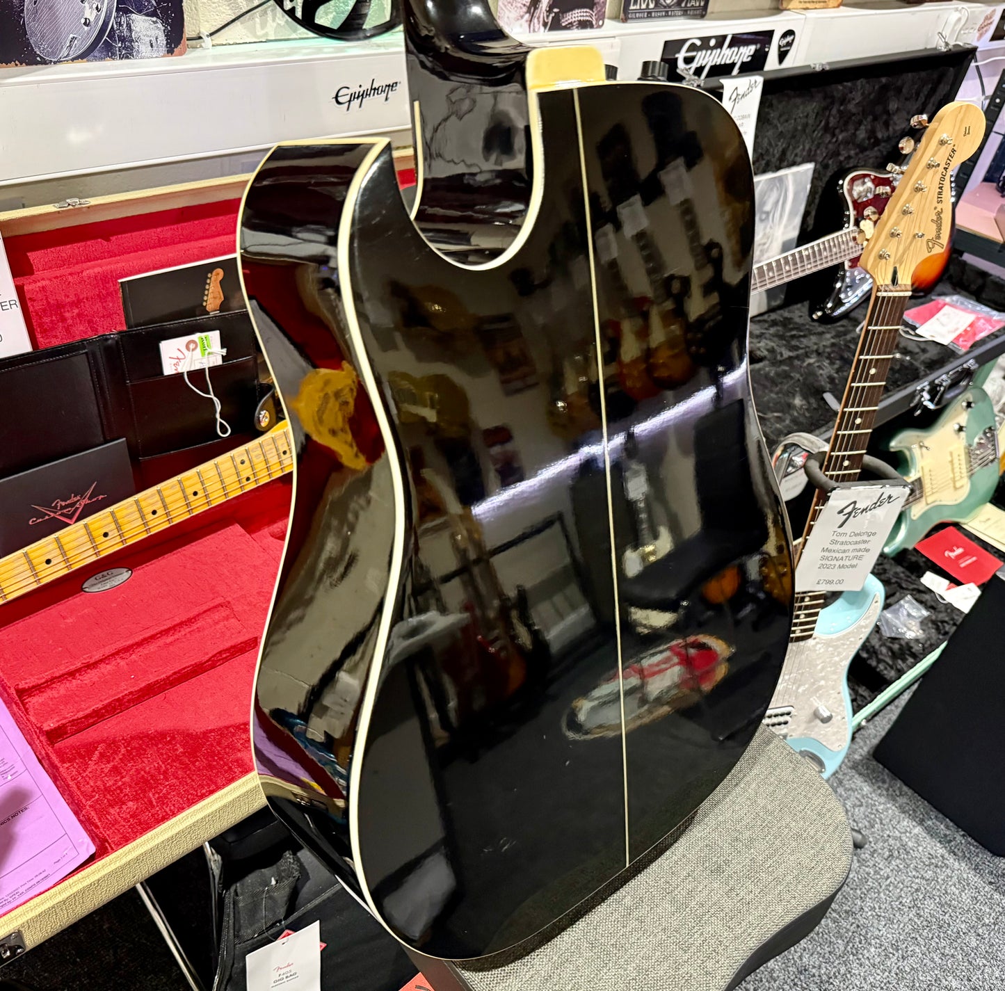 🔥RARE VINTAGE🔥 Fender La Brea Electro Acoustic Guitar~ Black~ 1990’s Model!