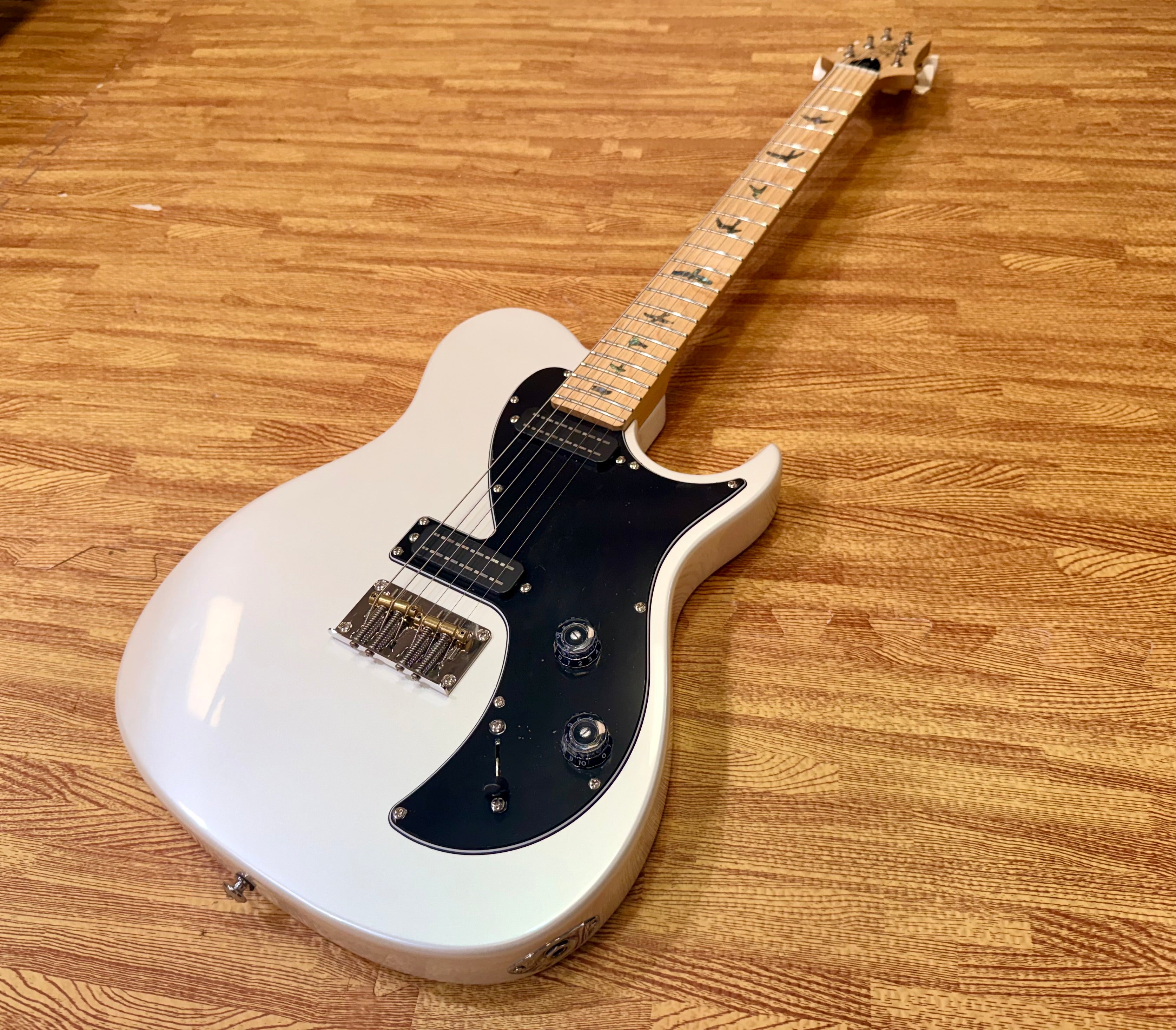 ✨2026✨ PRS SE NF53 in Pearl White with Gig Bag~ Ex-Demo Electric Guitar~ MINT!
