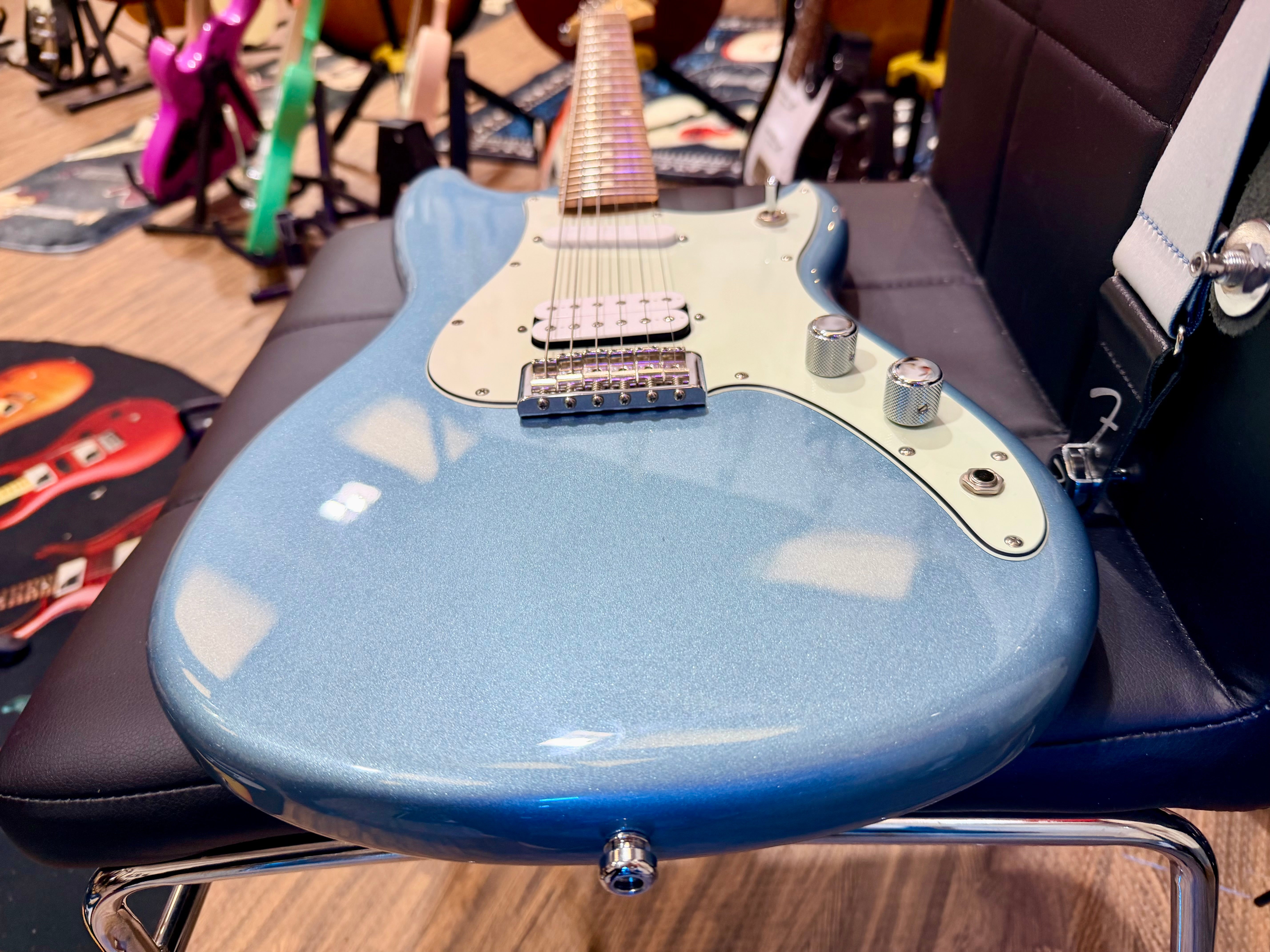 🌟2022 MINT🌟 Fender Player Duo Sonic HS~ Ice Blue Metallic~ Pau Ferro~ Mexican!